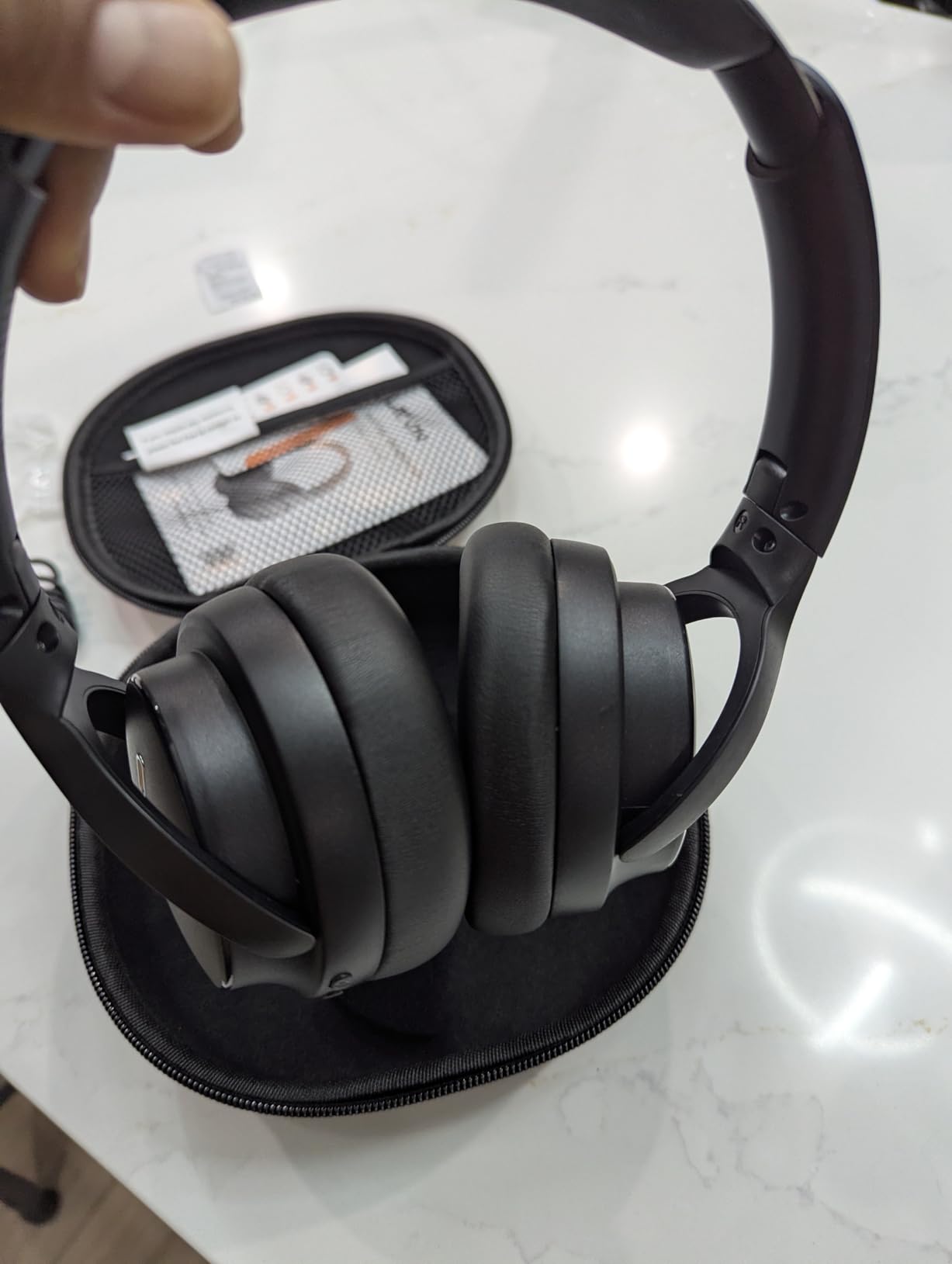 LEVN Hybrid Active Noise Cancelling Headphones, Wireless Headphones Bluetooth 5.4 with Transparent Mode, Hi-Res Audio, Deep Bass, 70H Playtime Over Ear Bluetooth Headset for Work/Travel/Home/Office - Customer Photo 1