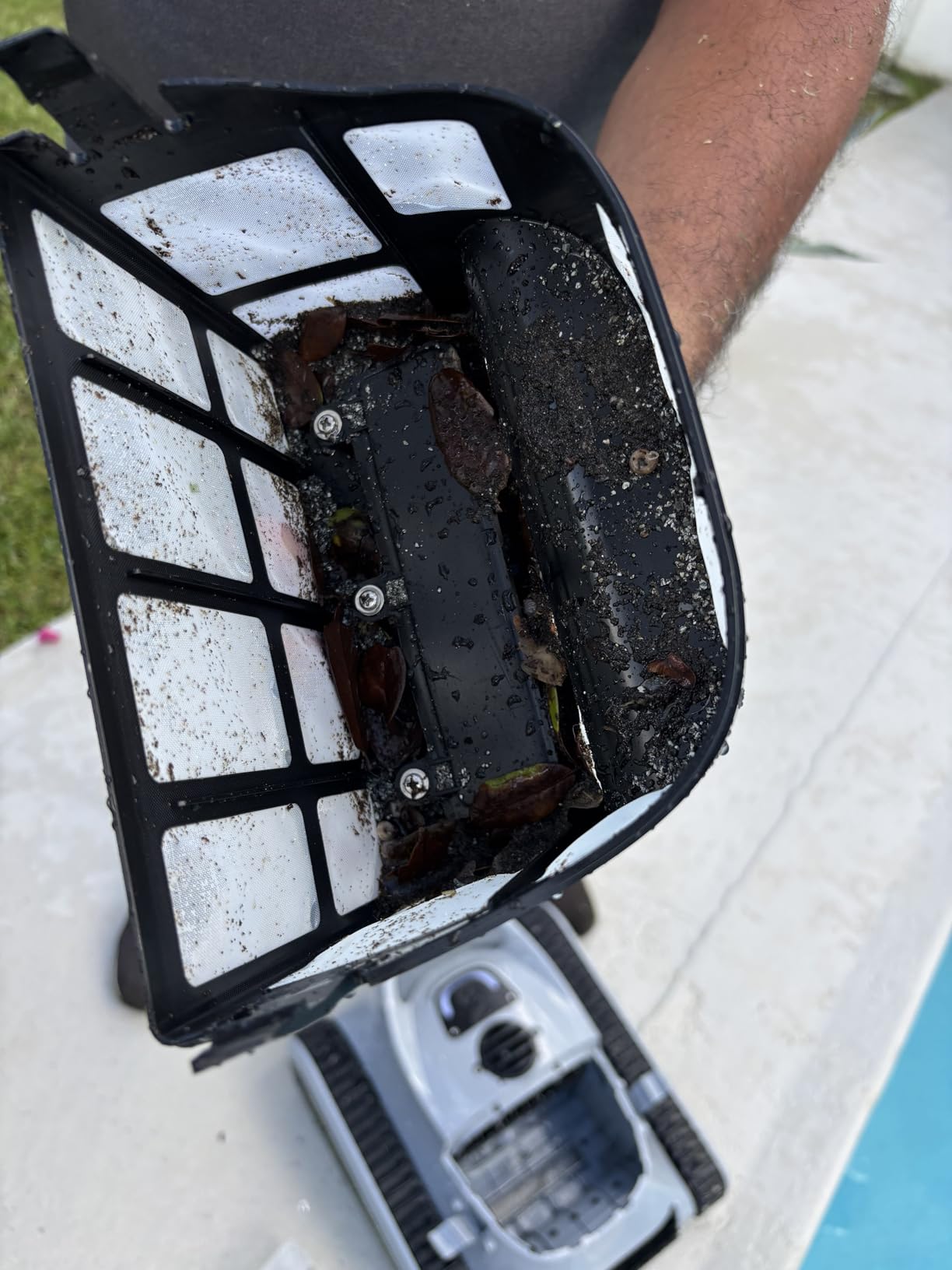 Cordless Robotic Pool Cleaner -Pool Vacuum 180W Brushless Motor, 45,000Pa Suction, Wall Climbing, Sonar Navigation, 3 Modes Automatic Pool Robot for Inground & Above-Ground Pools Up to 2150 Sq. Ft. - Customer Photo 1