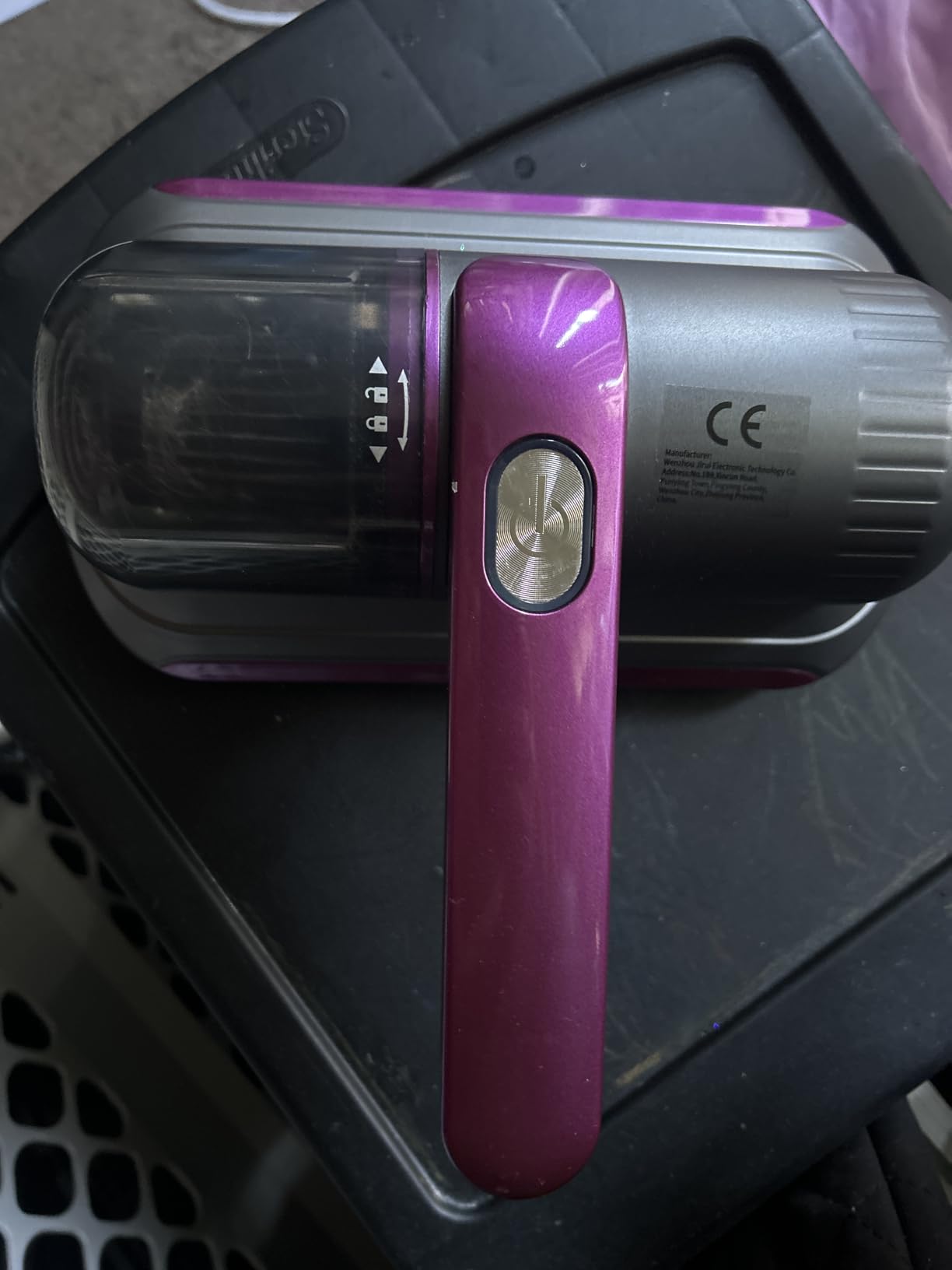 Mattress Vacuum Cleaner, Wireless Handheld Bed Vacuum Cleaner with UV-C Light, HEPA Filter and Ultrasonic Vibration, 12KPa, Suitable for Beds, Sofas, Car Seats, Carpets (Purple) - Customer Photo 2