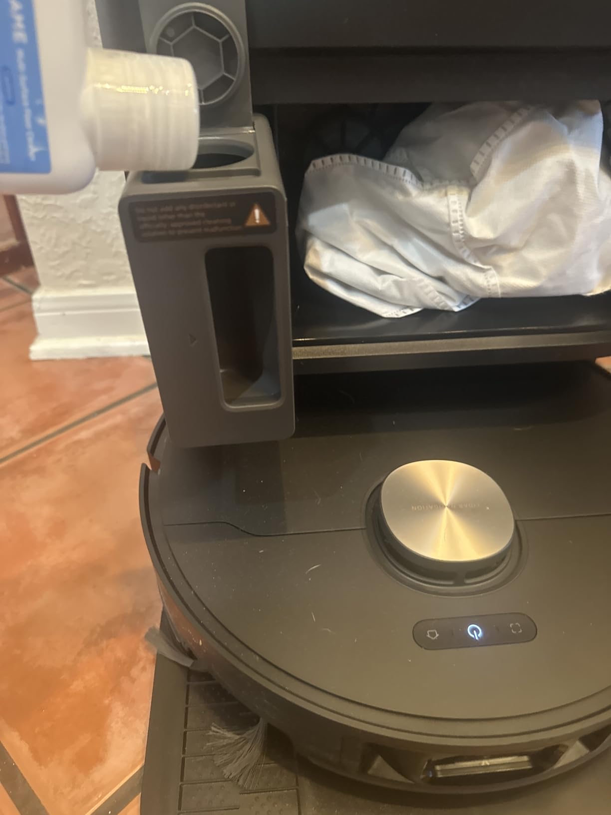 DREAME L50 Ultra Robot Vacuum and Mop White, 19,500Pa Suction, with Auto-Empty and Mop Self-Cleaning, Precise Obstacle Avoidance, HyperStream Detangling DuoBrush - Customer Photo 2