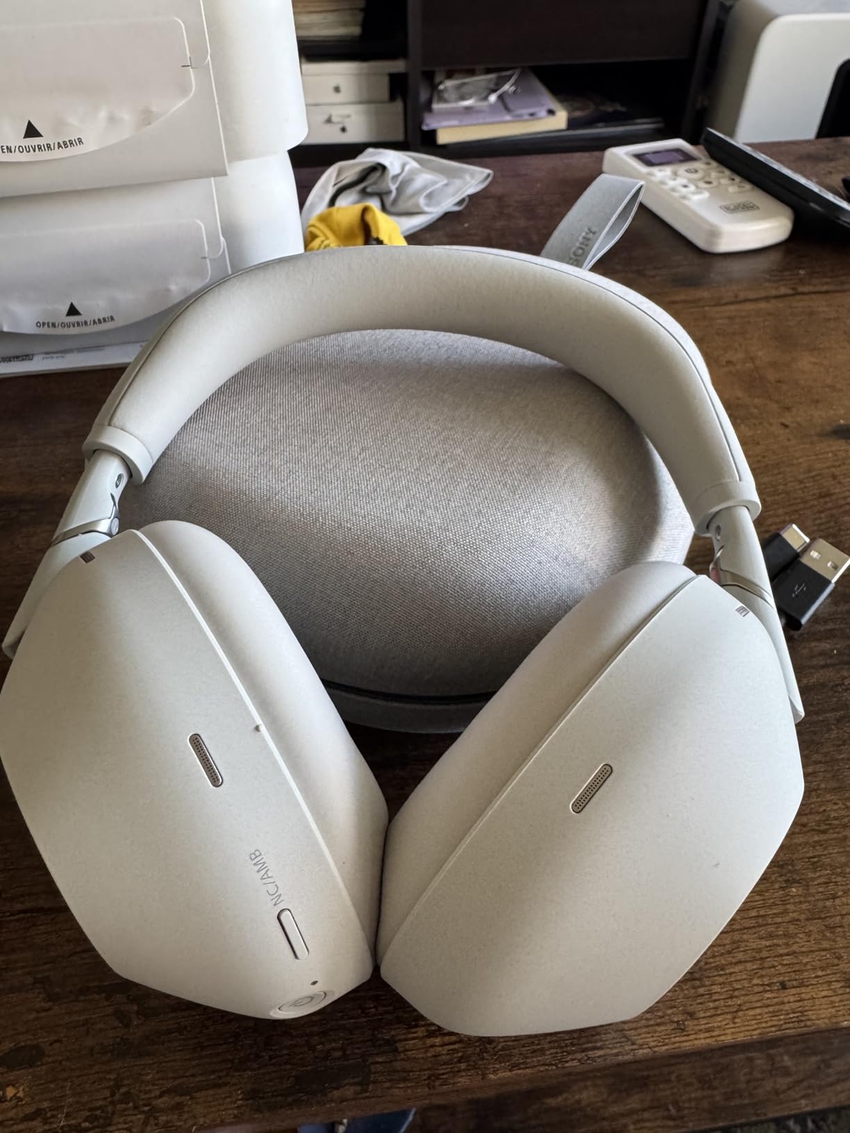 Sony WH-1000XM6 The Best Noise Canceling Wireless Headphones, HD NC Processor QN3, 12 Microphones, Adaptive NC Optimizer, Mastered by Engineers, Studio-Quality, 30-Hour Battery, Midnight Blue Customer Review Sony WH-1000XM6 The Best Noise Canceling Wireless Headphones, HD NC Processor QN3, 12 Microphones, Adaptive NC Optimizer, Mastered by Engineers, Studio-Quality, 30-Hour Battery, Midnight Blue - Customer Photo 1
