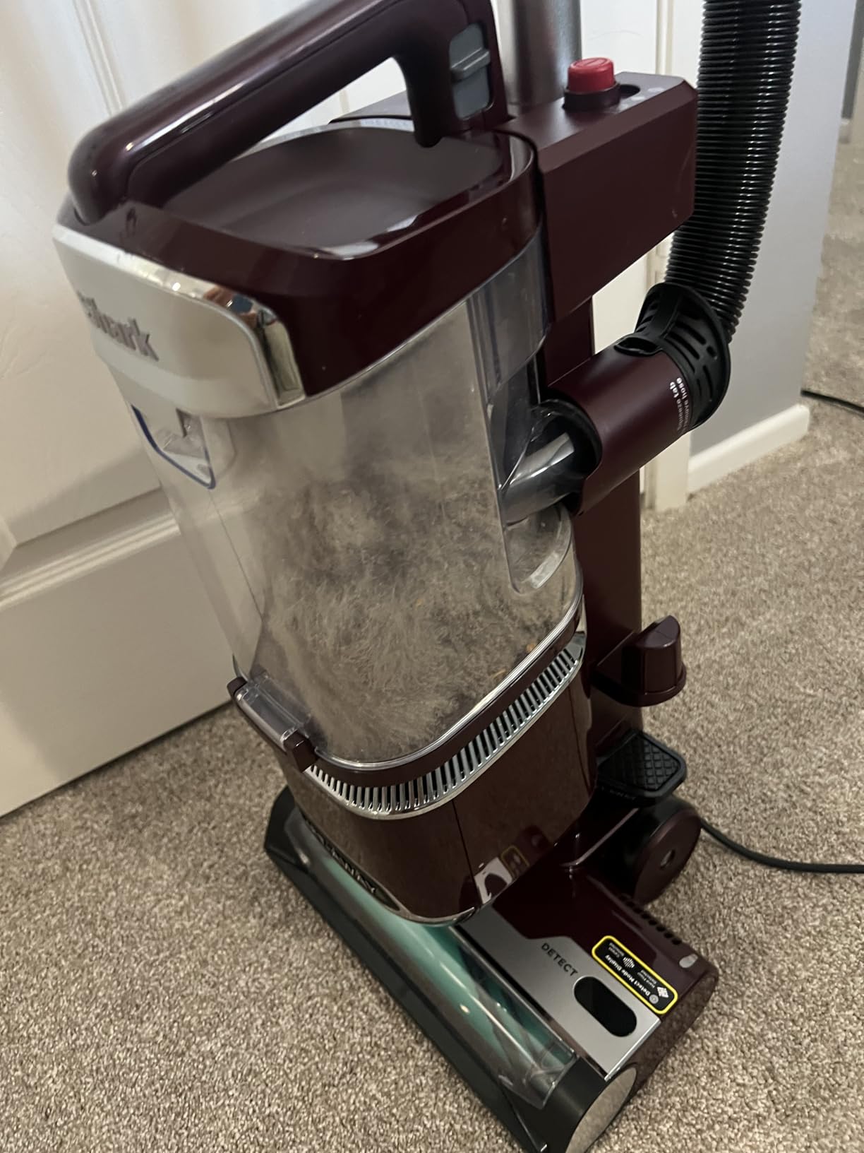 Shark Detect Pro Lift-Away ADV Bagless Upright Vacuum with DuoClean Detect, HEPA Filter, Anti-Allergen, Powerful Suction, and Odor Neutralizer Technology, Evergreen, LA802 Customer Review Shark Detect Pro Lift-Away ADV Bagless Upright Vacuum with DuoClean Detect, HEPA Filter, Anti-Allergen, Powerful Suction, and Odor Neutralizer Technology, Evergreen, LA802 - Customer Photo 2