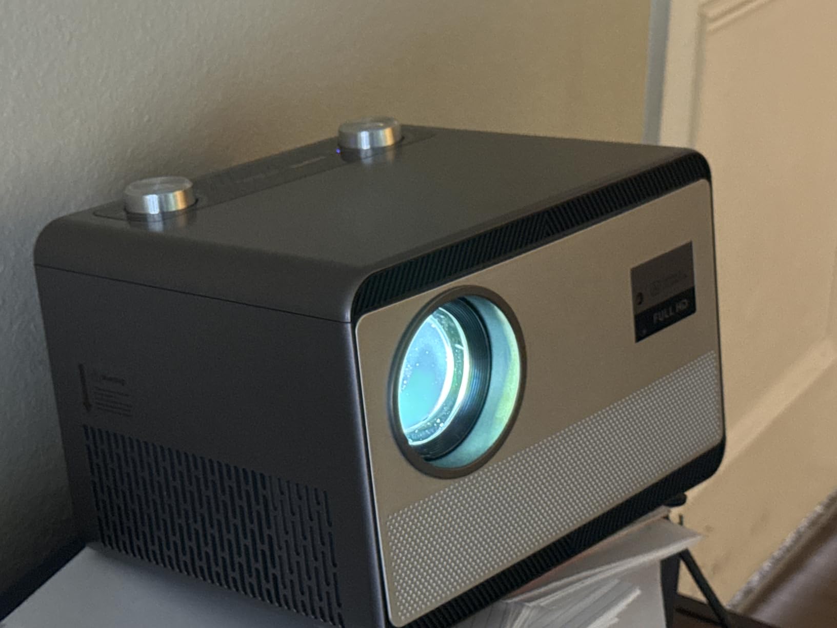 2000 ANSI Netflix Officially Licensed 4K Full HD Outdoor Projector, HAPPRUN Projector with Wifi and Bluetooth, Built-in Apps, Auto Focus, Smart Projector for Movie/Home Theater/Indoor/PS5/PC/Phone Customer Review 2000 ANSI Netflix Officially Licensed 4K Full HD Outdoor Projector, HAPPRUN Projector with Wifi and Bluetooth, Built-in Apps, Auto Focus, Smart Projector for Movie/Home Theater/Indoor/PS5/PC/Phone - Customer Photo 1