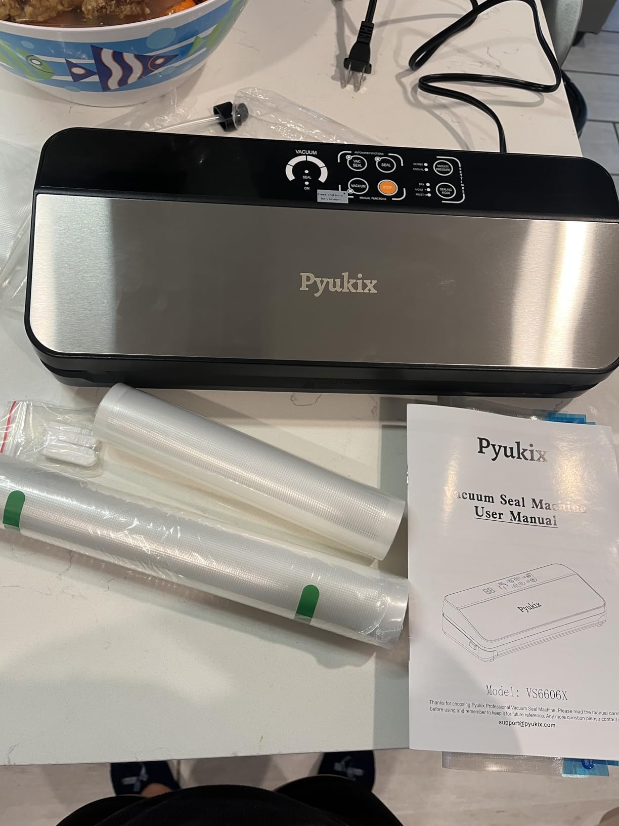 Vacuum Sealer Machine, Food Sealer Vaccum Sealers for Food 80KPA Automatic 8-IN-1 Sealing Dry/Moist Mode with Build-in Cutter&Storage, Digital Countdown, Air Suction Hose, 2 Roll-Bags, 11 Vacuum Bags - Customer Photo 1