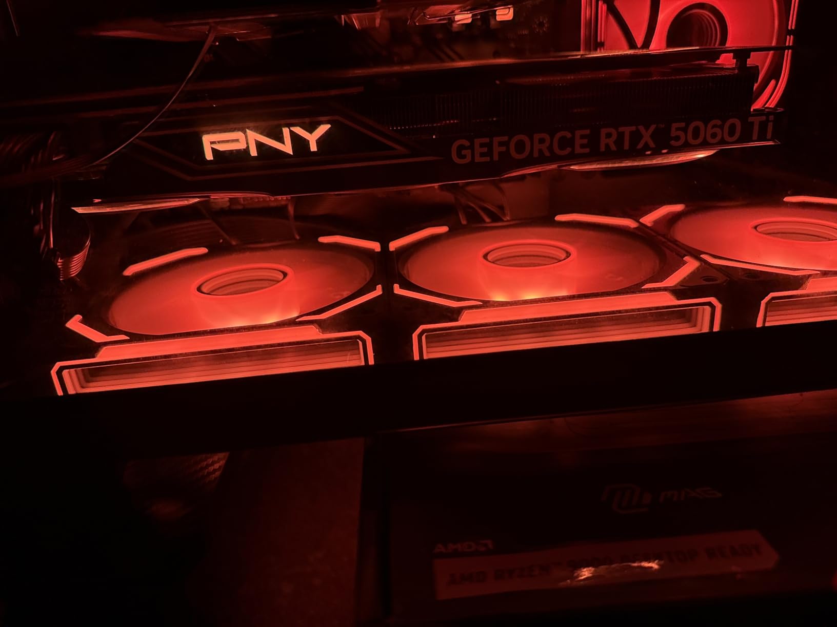 PNY NVIDIA GeForce RTX™ 5060 Ti Epic-X™ ARGB OC Triple Fan, Graphics Card (8GB GDDR7, 128-bit, Boost Speed: 2692 MHz, SFF-Ready, PCIe® 5.0, HDMI®/DP 2.1, 2-Slot, NVIDIA Blackwell Architecture, DLSS 4) - Customer Photo 2