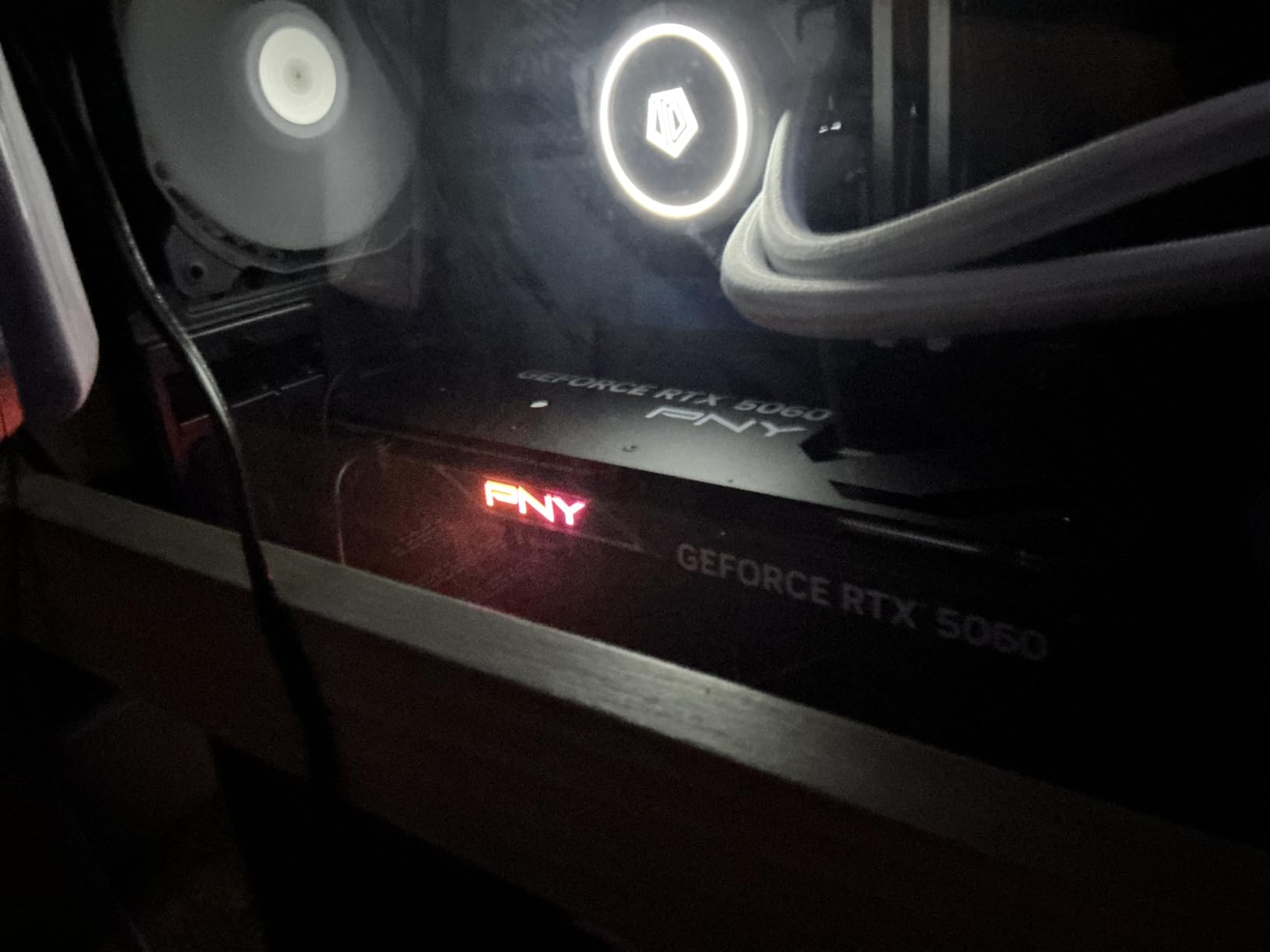 PNY NVIDIA GeForce RTX™ 5060 Epic-X™ ARGB OC Triple Fan, Graphics Card (8GB GDDR7, 128-bit, SFF-Ready, PCIe® 5.0, HDMI®/DP 2.1, 2-Slot, NVIDIA Blackwell Architecture, DLSS 4) - Customer Photo 1
