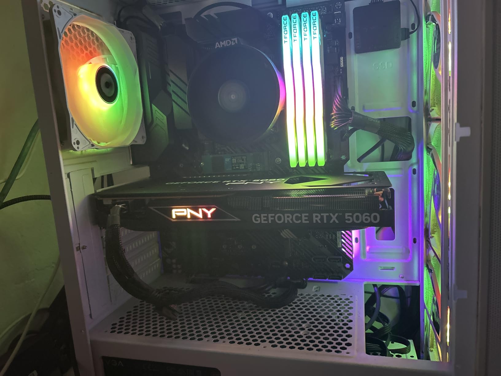 PNY NVIDIA GeForce RTX™ 5060 Epic-X™ ARGB OC Triple Fan, Graphics Card (8GB GDDR7, 128-bit, SFF-Ready, PCIe® 5.0, HDMI®/DP 2.1, 2-Slot, NVIDIA Blackwell Architecture, DLSS 4) Customer Review PNY NVIDIA GeForce RTX™ 5060 Epic-X™ ARGB OC Triple Fan, Graphics Card (8GB GDDR7, 128-bit, SFF-Ready, PCIe® 5.0, HDMI®/DP 2.1, 2-Slot, NVIDIA Blackwell Architecture, DLSS 4) - Customer Photo 2