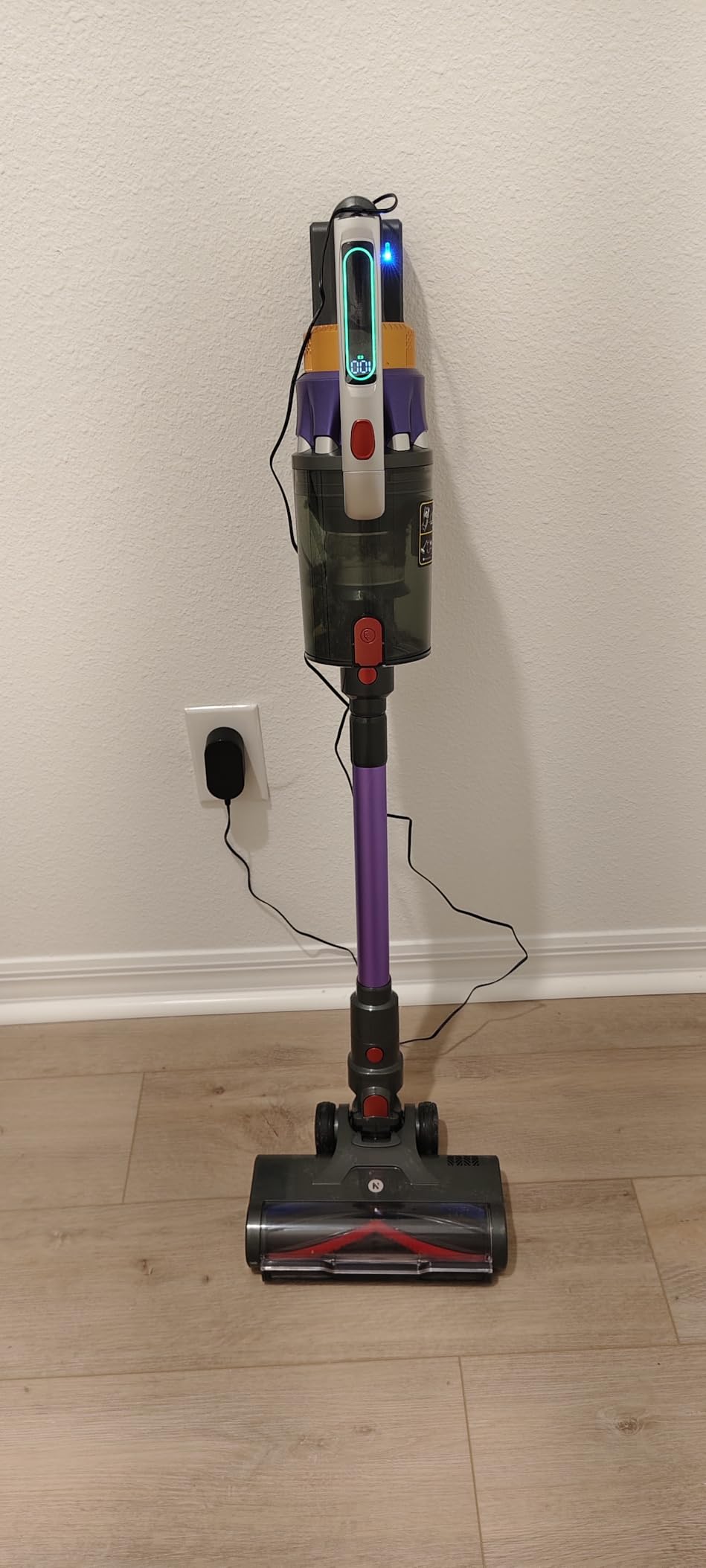 NADALY Cordless Vacuum Cleaner, 2025 New 580W 48KPA 65Mins Stick Vacuum Cordless Rechargeable, Anti-Tangle, Lightweight, Self-Standing Vacuum Cleaners for Home, Vacuum for Pet Hair/Carpet/Hard Floor - Customer Photo 3