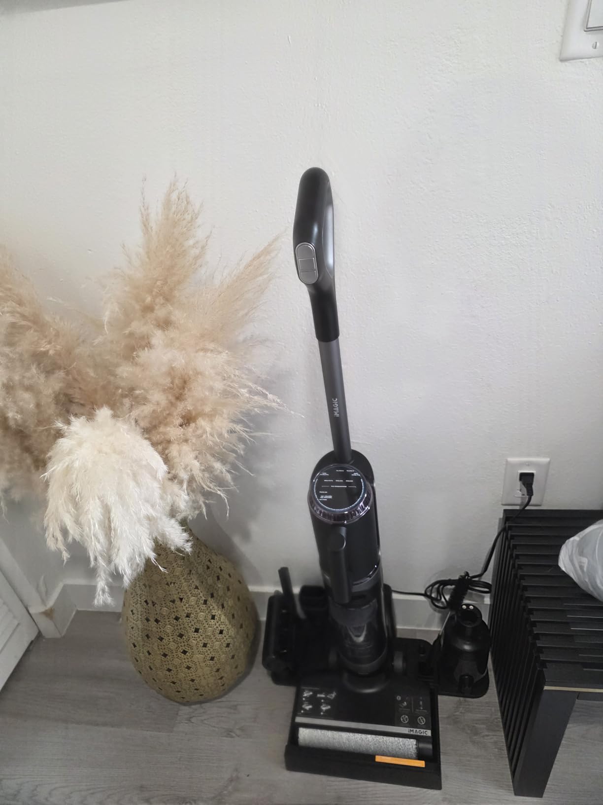 IMAGIC M3 Wet Dry Vacuum Cleaner, Cordless Vacuum Mop All in One for Hard Floors, Lightweight Floor Cleaner for Sticky Messes with Edge Cleaning, Self-Cleaning and Hot Air Drying, Grey Customer Review IMAGIC M3 Wet Dry Vacuum Cleaner, Cordless Vacuum Mop All in One for Hard Floors, Lightweight Floor Cleaner for Sticky Messes with Edge Cleaning, Self-Cleaning and Hot Air Drying, Grey - Customer Photo 1