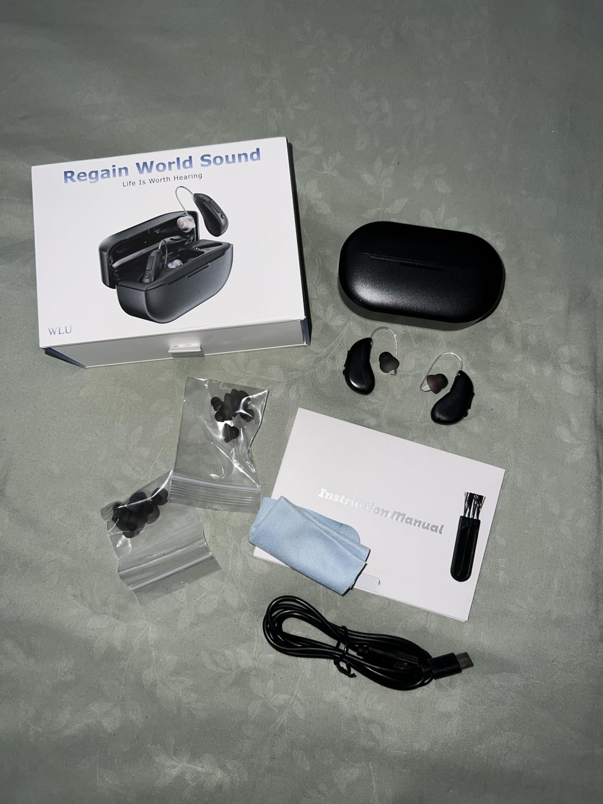 Rechargeable Hearing Aids for Seniors with Moderate Hearing Loss, OTC Hearing Aids Hearing Amplifiers for Seniors with Noise Cancellation and Volume Control, Clear Sound Audífonos Para Sordos, Black Customer Review Rechargeable Hearing Aids for Seniors with Moderate Hearing Loss, OTC Hearing Aids Hearing Amplifiers for Seniors with Noise Cancellation and Volume Control, Clear Sound Audífonos Para Sordos, Black - Customer Photo 1