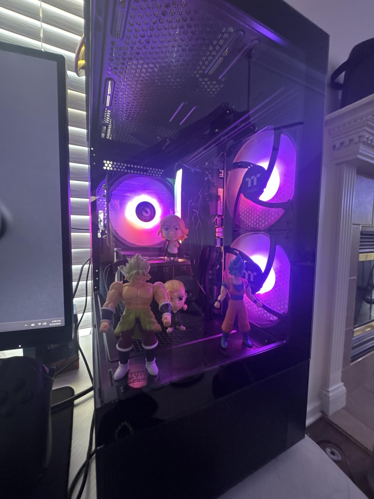 Thermaltake LCGS View i1460-170 Gaming Desktop (Intel Core™ i5-14400F, ToughRam 16GB DDR5 6000MT/s RGB Memory, NVIDIA GeForce® RTX 5060, 1TB NVMe M.2, WiFi, Windows 11) V17B-B760-560-LCS Customer Review Thermaltake LCGS View i1460-170 Gaming Desktop (Intel Core™ i5-14400F, ToughRam 16GB DDR5 6000MT/s RGB Memory, NVIDIA GeForce® RTX 5060, 1TB NVMe M.2, WiFi, Windows 11) V17B-B760-560-LCS - Customer Photo 1