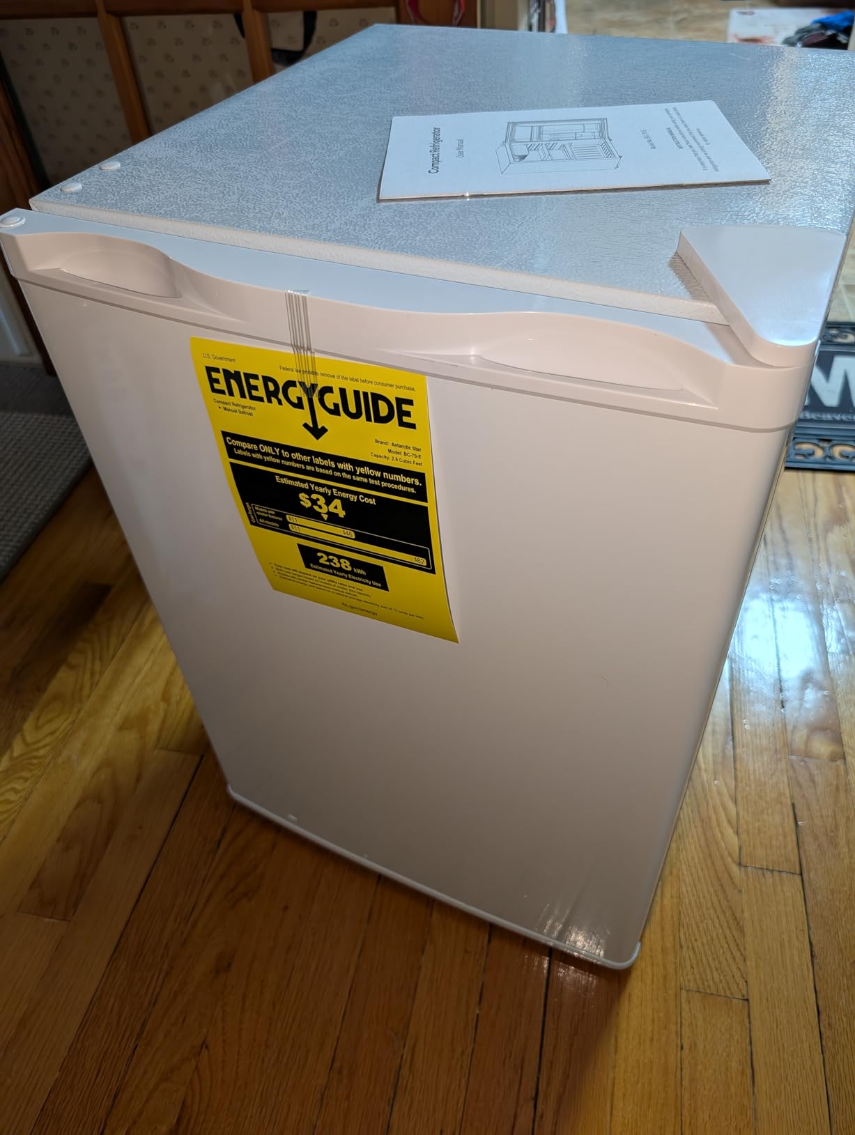 Antarctic Star 3.2 Cu.Ft. Mini Fridge with Freezer, Small Refrigerators with Adjustable Thermostat, Low Noise, Energy Saving, Compact Refrigerators for College Dorm, Office, Bedroom, Apartment, White Customer Review Antarctic Star 3.2 Cu.Ft. Mini Fridge with Freezer, Small Refrigerators with Adjustable Thermostat, Low Noise, Energy Saving, Compact Refrigerators for College Dorm, Office, Bedroom, Apartment, White - Customer Photo 1