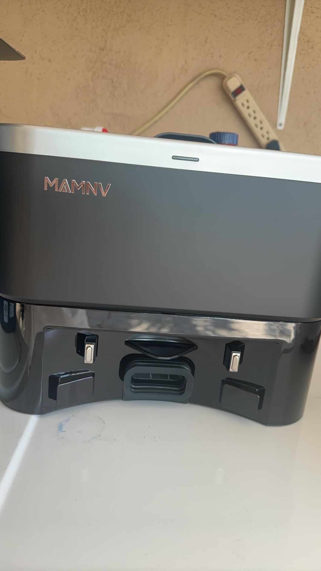 MAMNV Robot Vacuum and Mop, 11500 Pa Suction, 3-in-1 Robotic Vacuum with Smart LiDAR Navigation, 70 Day Self-Emptying,160 Min Runtime,App/Alexa/Voice Control, Ideal for Pet Hair, Carpet & Hard Floor Customer Review MAMNV Robot Vacuum and Mop, 11500 Pa Suction, 3-in-1 Robotic Vacuum with Smart LiDAR Navigation, 70 Day Self-Emptying,160 Min Runtime,App/Alexa/Voice Control, Ideal for Pet Hair, Carpet & Hard Floor - Customer Photo 2