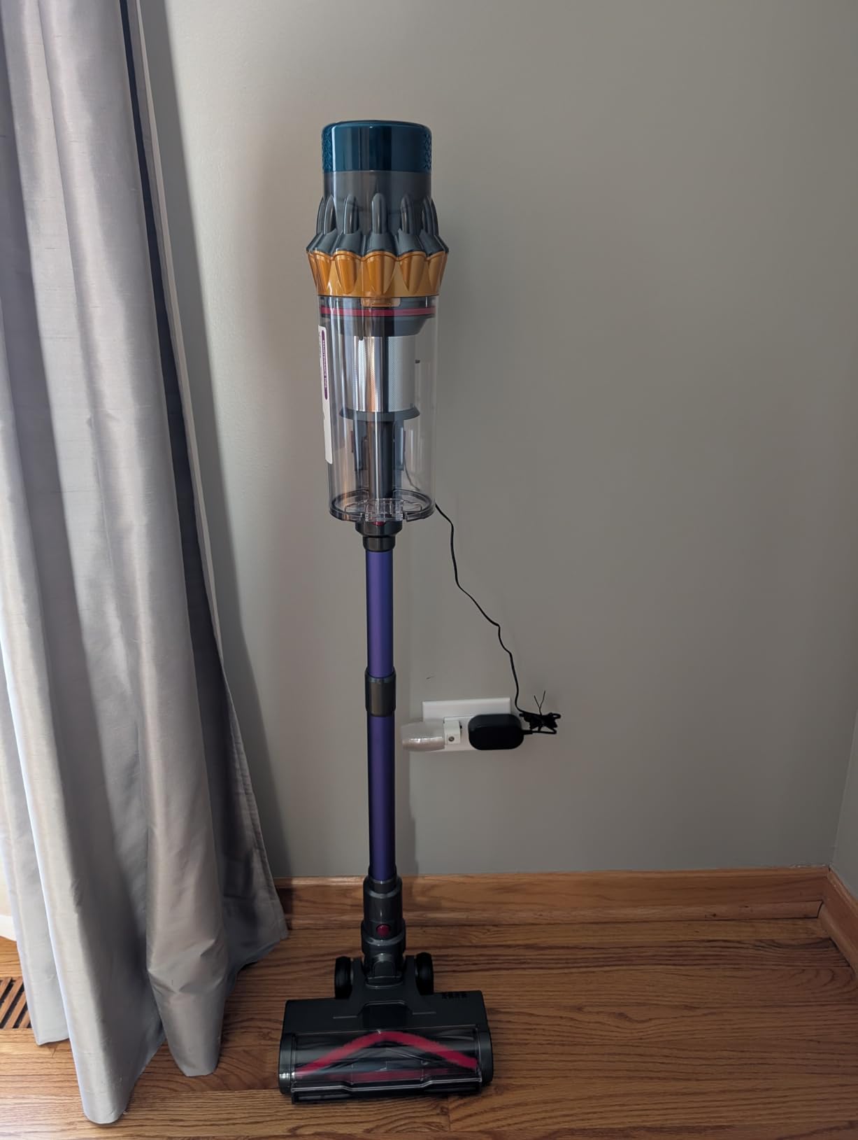Cordless Vacuum Cleaner, 600W 50KPA 70Min Powerful Vacuum Cleaners for Home, Self-Standing Stick Vacuum Cordless Rechargeable/ Anti-Tangle/OLED Screen/1.8L Cup for Home Pet Hair/Carpet/Hardwood Floor Customer Review Cordless Vacuum Cleaner, 600W 50KPA 70Min Powerful Vacuum Cleaners for Home, Self-Standing Stick Vacuum Cordless Rechargeable/ Anti-Tangle/OLED Screen/1.8L Cup for Home Pet Hair/Carpet/Hardwood Floor - Customer Photo 2