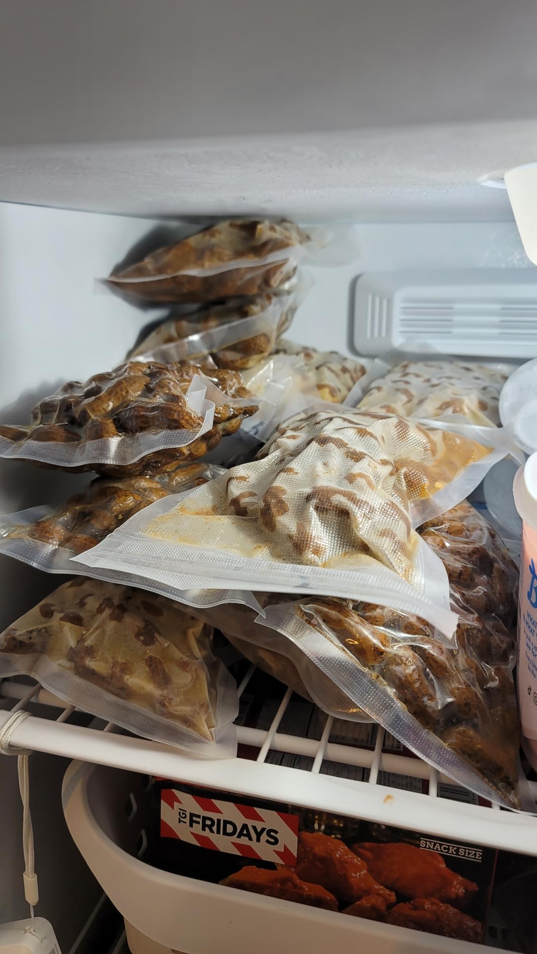 Vacuum Sealer Machine with AirLock ProSeal System, 10-in-1 Vacuum Sealer for Food, Dry & Moist Modes, Compact Design with Digital Timer, Built-in Cutter & Roll Storage, Stainless Steel - Customer Photo 1