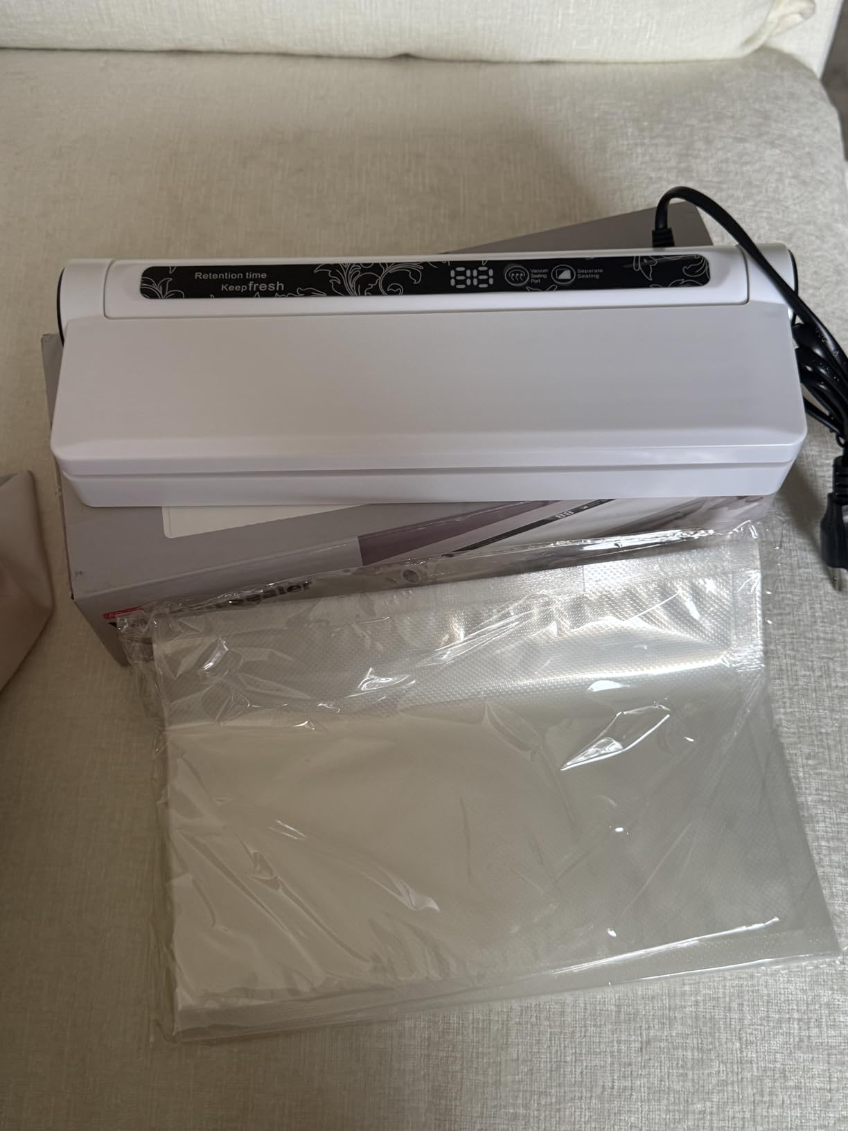 Food Vacuum Sealer Machine, 75KPA Strong Suction, Dry/Wet Modes, 20 Vacuum Seal Bags for Food, Digital Countdown Timer, Compact Lightweight, Ideal for Home Kitchen Use - Customer Photo 2