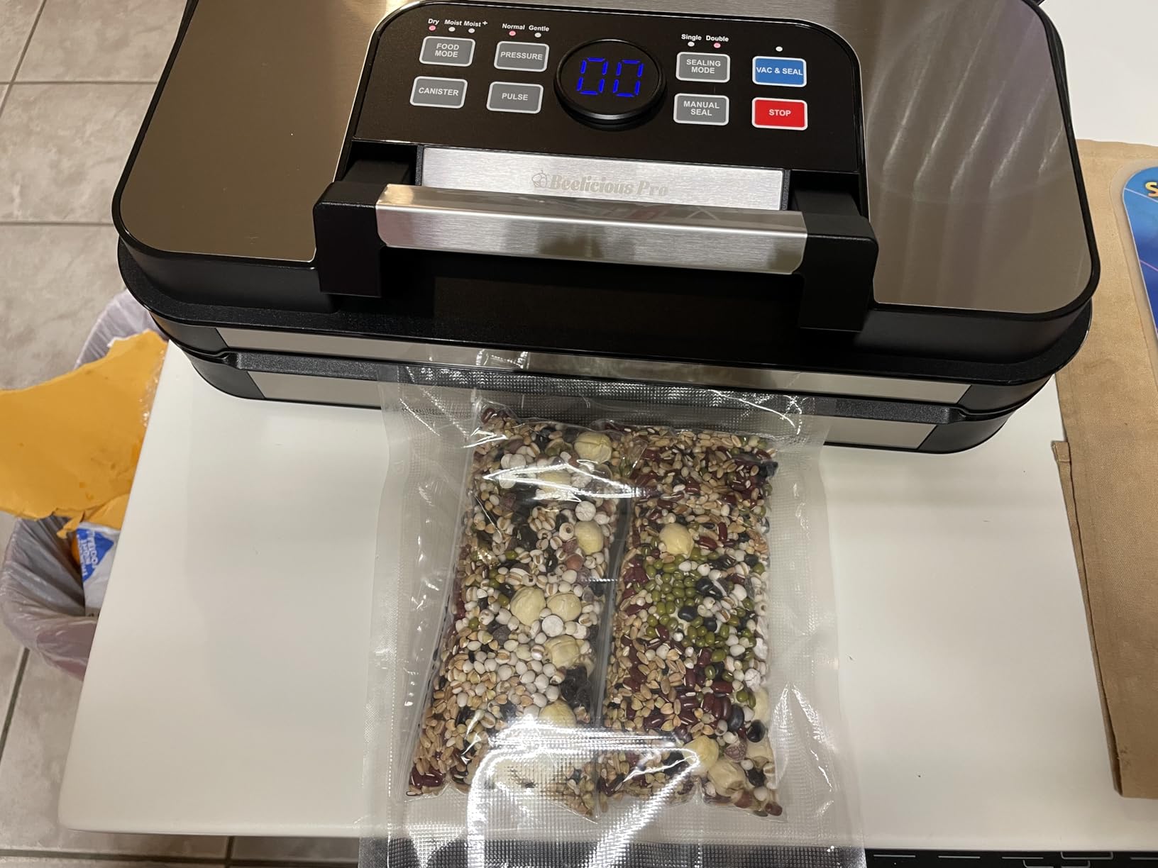 95Kpa Powerful Precision Pro Vacuum Sealer, with Double Heat Seal & Double Pump, Easy-Lock Handle, 10-in-1 Vacuum Sealer Machine for Food with Bags Storage, Built-in Cutter, Stainless Steel - Customer Photo 1
