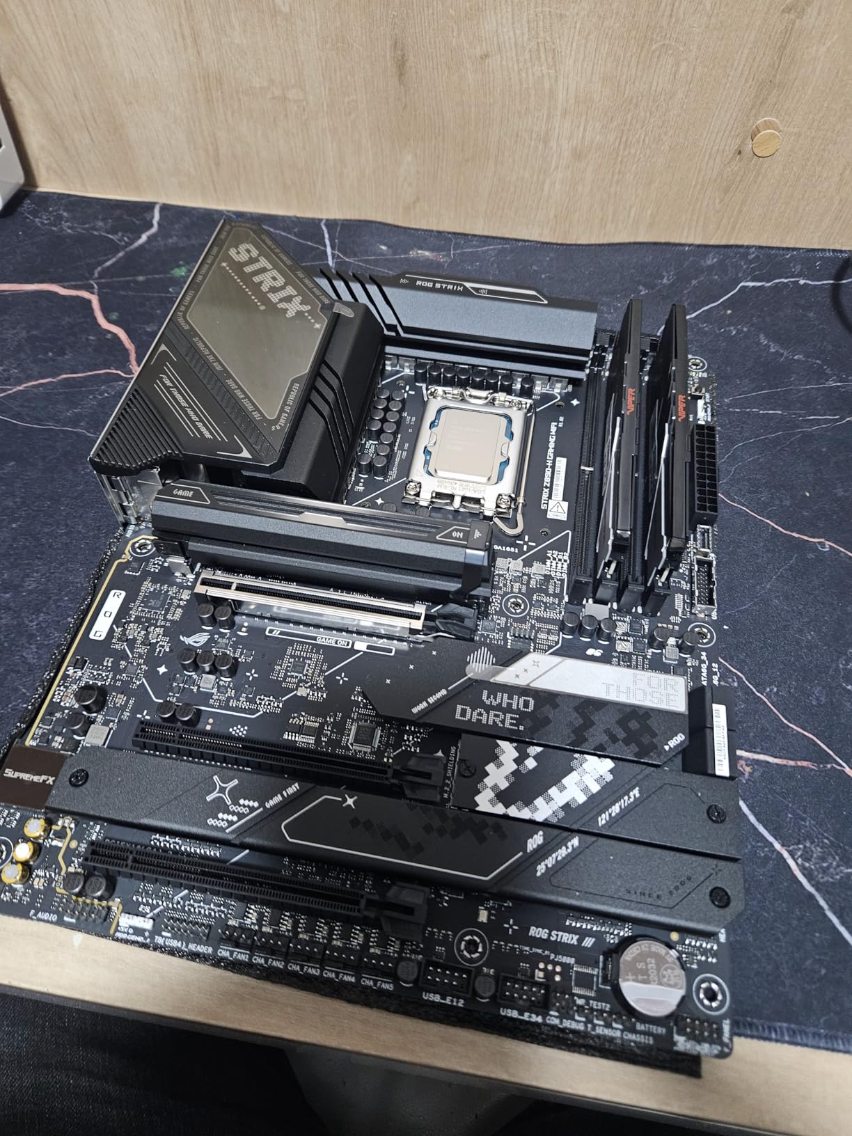 ASUS ROG Strix Z890-E Gaming WiFi Intel Z890 LGA 1851 ATX Motherboard, Advanced AI PC-Ready, 18+2+1+2 Stages, DDR5, WiFi 7, 7X M.2, Thunderbolt 4, USB Type-C, AI Overclocking, Cooling & Networking customer photo 1