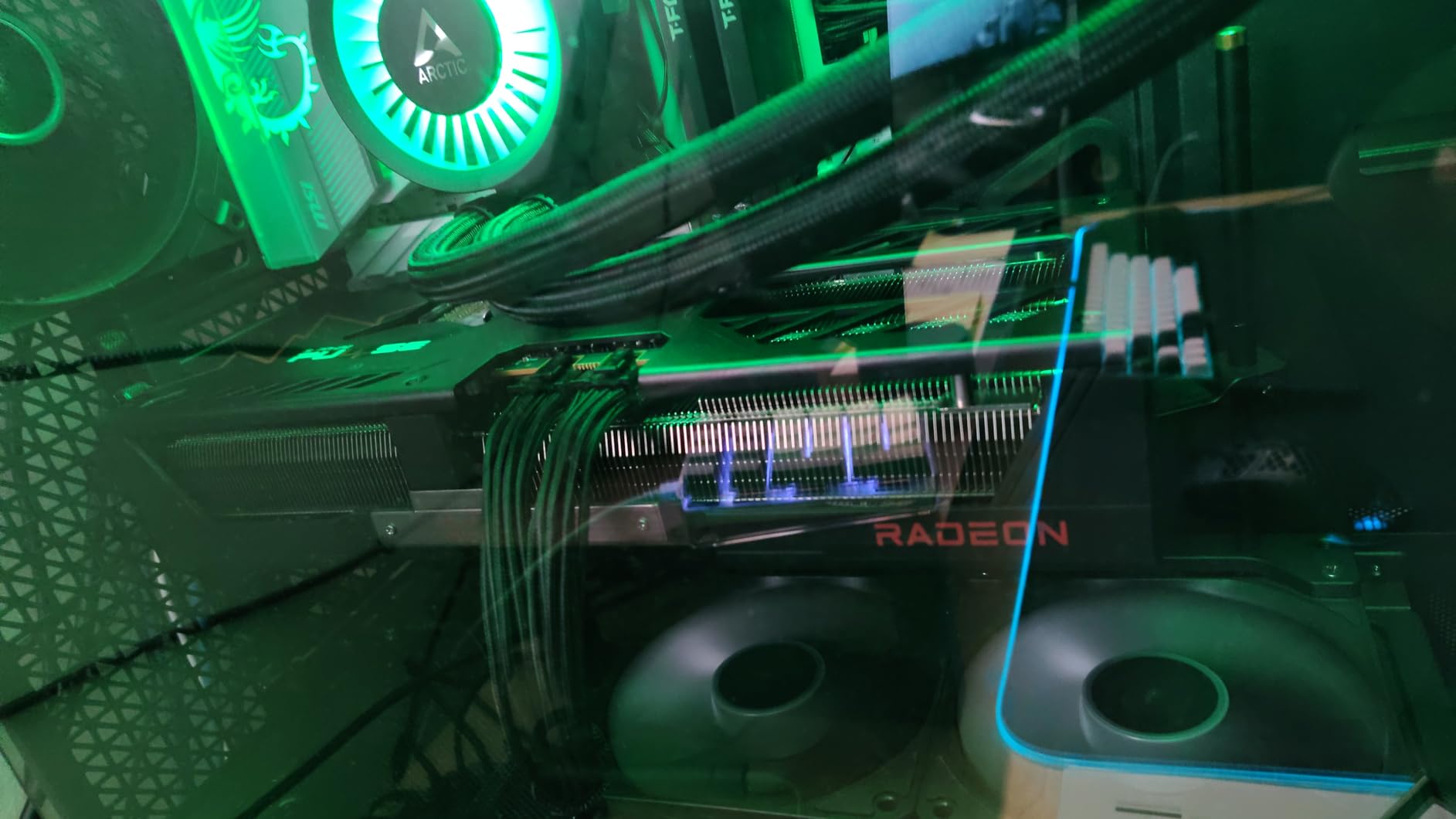 11348-03-20G Pulse AMD Radeon RX 9070 XT Gaming Graphics Card with 16GB GDDR6, AMD RDNA 4 customer photo 2