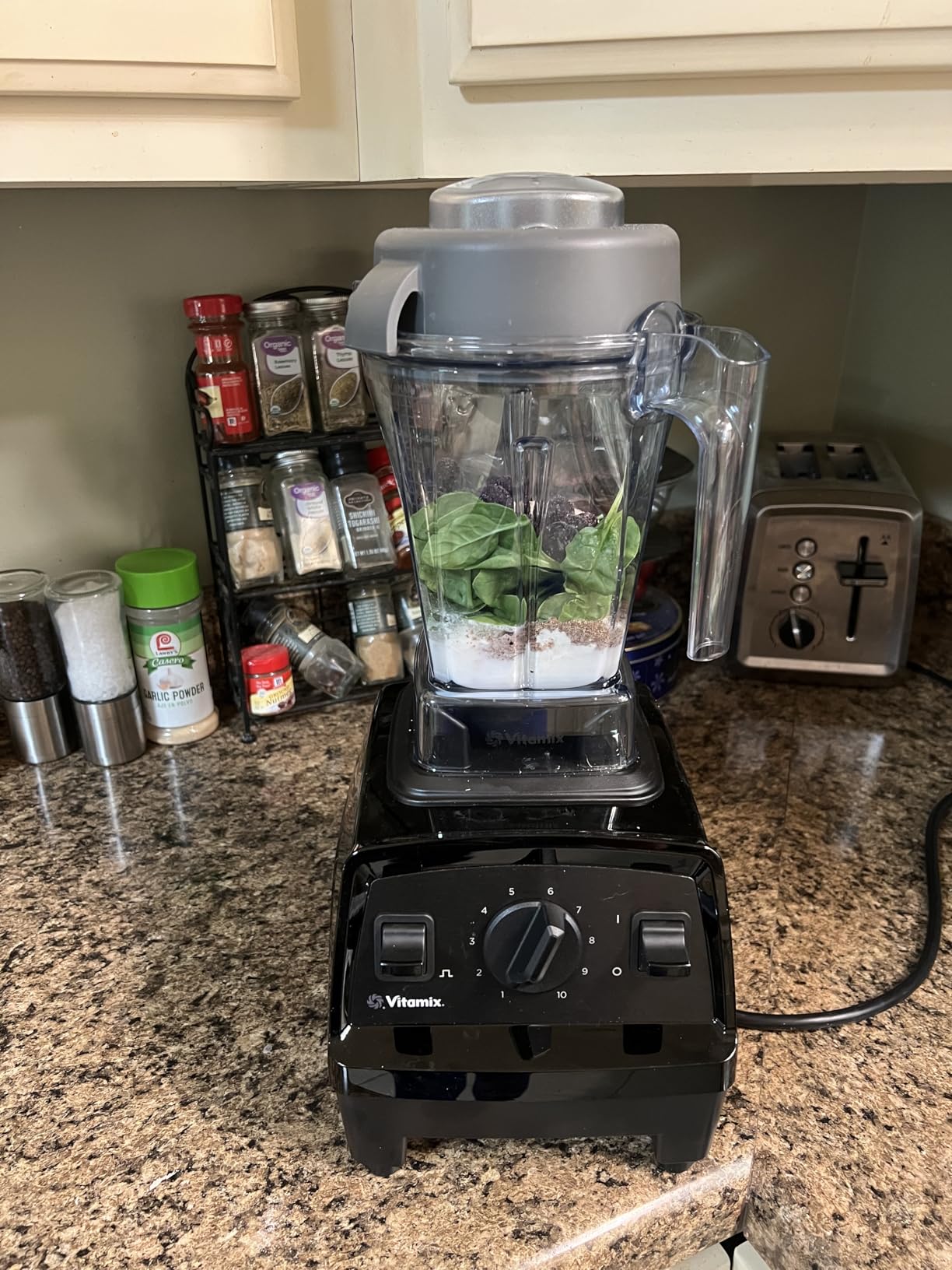 Explorian E310 Blender, Professional-Grade Kitchen Blender for Smoothies, Soups, Juices and More, 10-Speed, Stainless Steel Blades, Self-Cleaning Kitchen Appliance, 48 Oz Container, Black customer photo 1