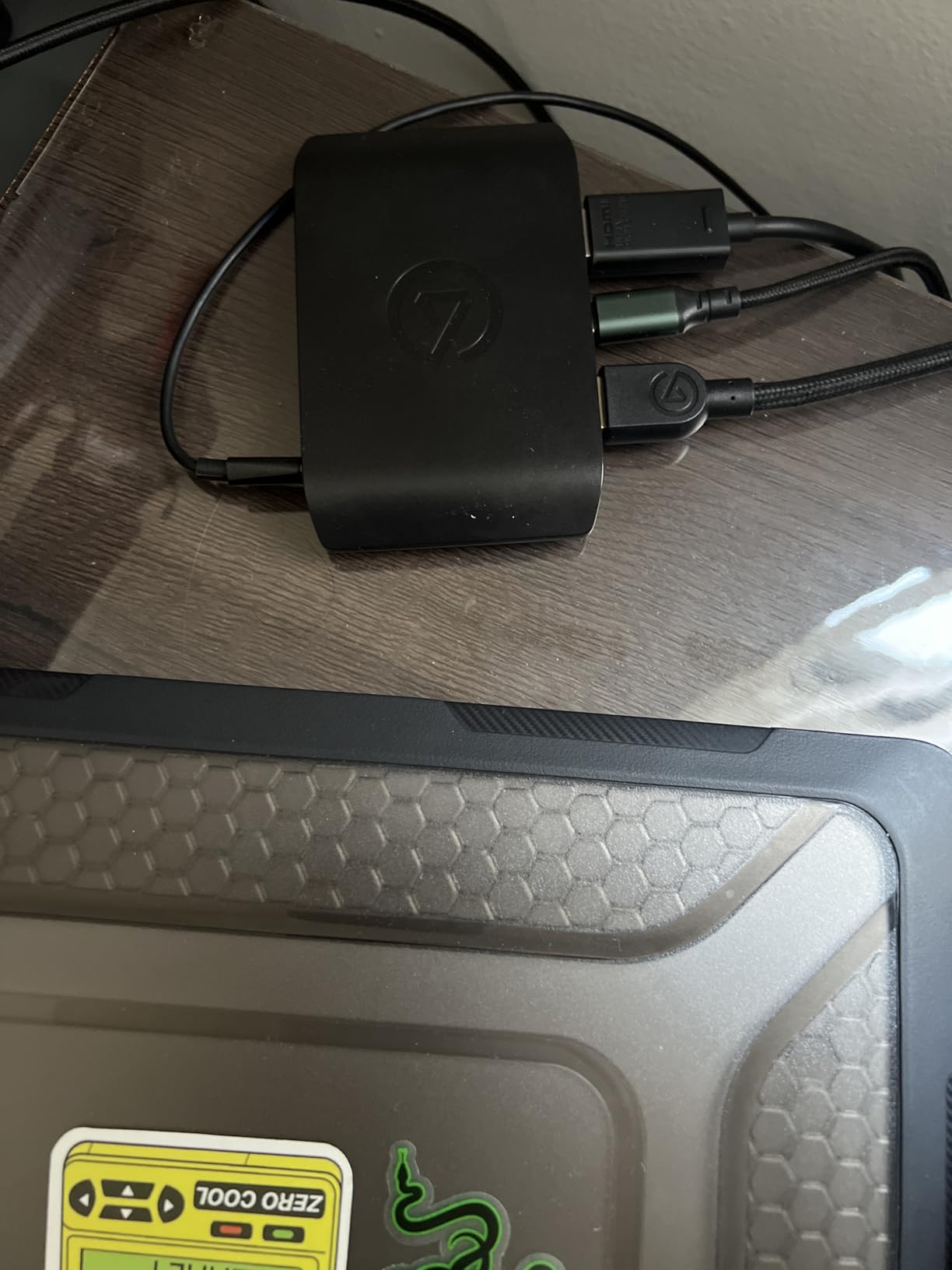 Elgato HD60 X - Stream and Record in 1080p60 HDR10 or 4K30 with Ultra-low Latency on PS5|Pro, PS4|Pro, Xbox Series X/S, Xbox One X|S, Nintendo Switch 2, in OBS and More, Works with PC and Mac customer photo 2
