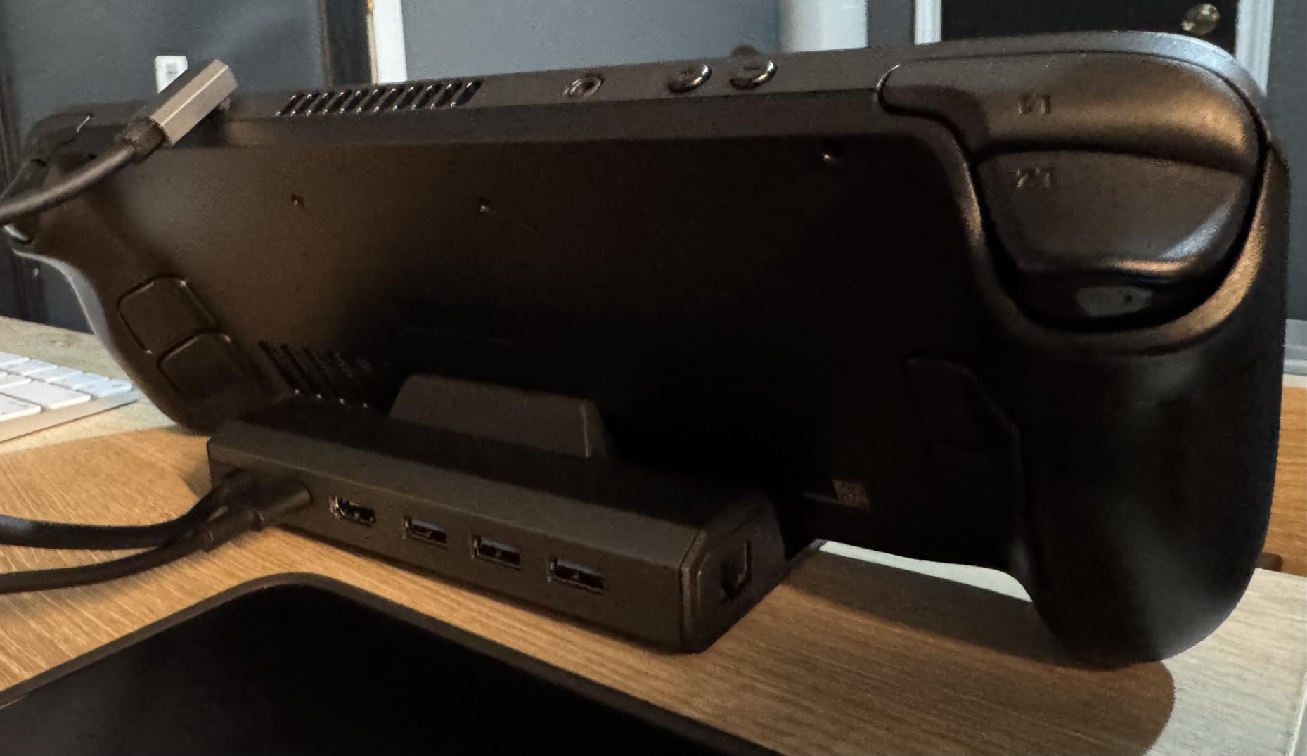 JSAUX 6-in-1 Docking Station for Steam Deck/ROG Ally X/Legion Go S-HB0603 customer photo 2