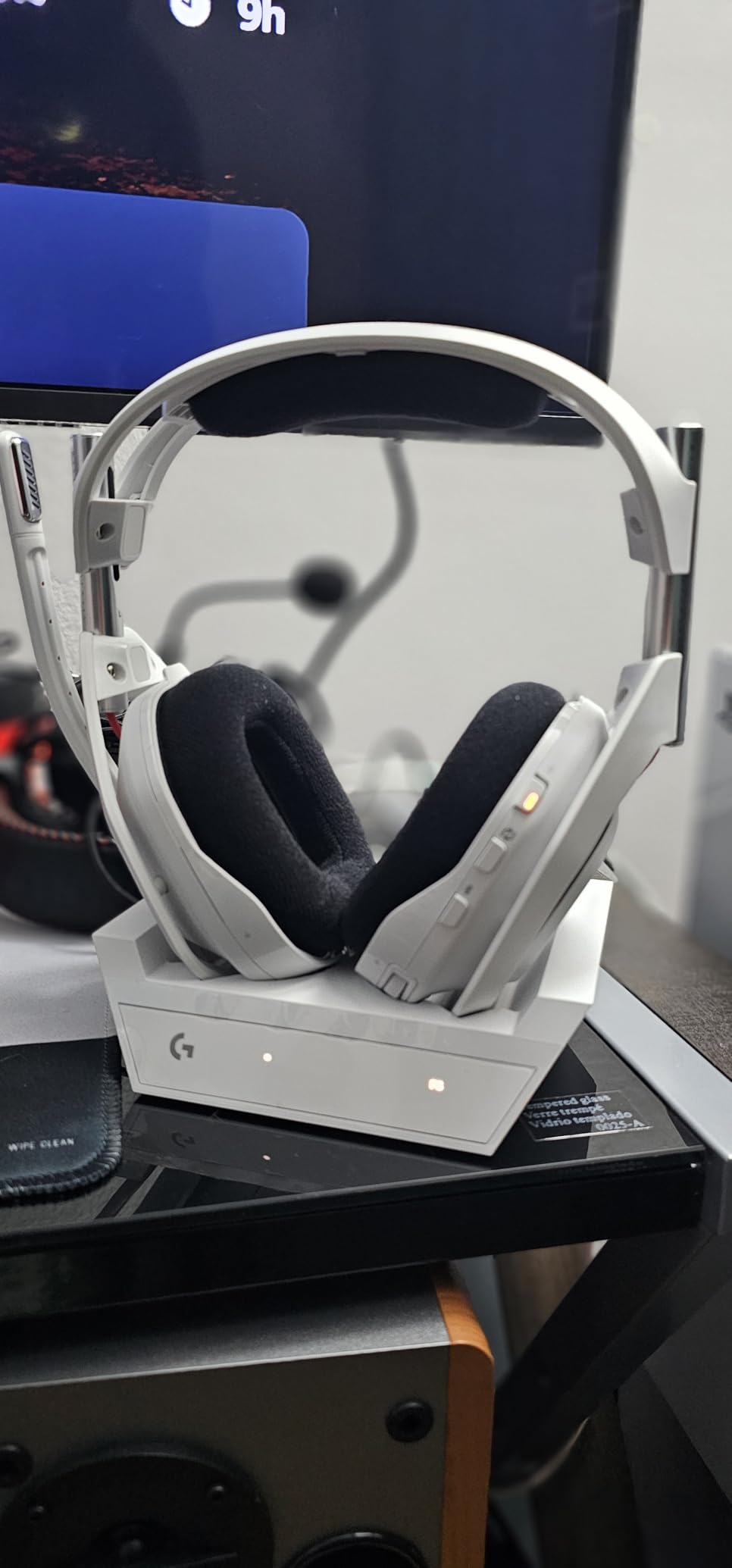 Logitech G Astro A50 X Multi-Platform Wireless Gaming Headset + Base Station customer photo 1