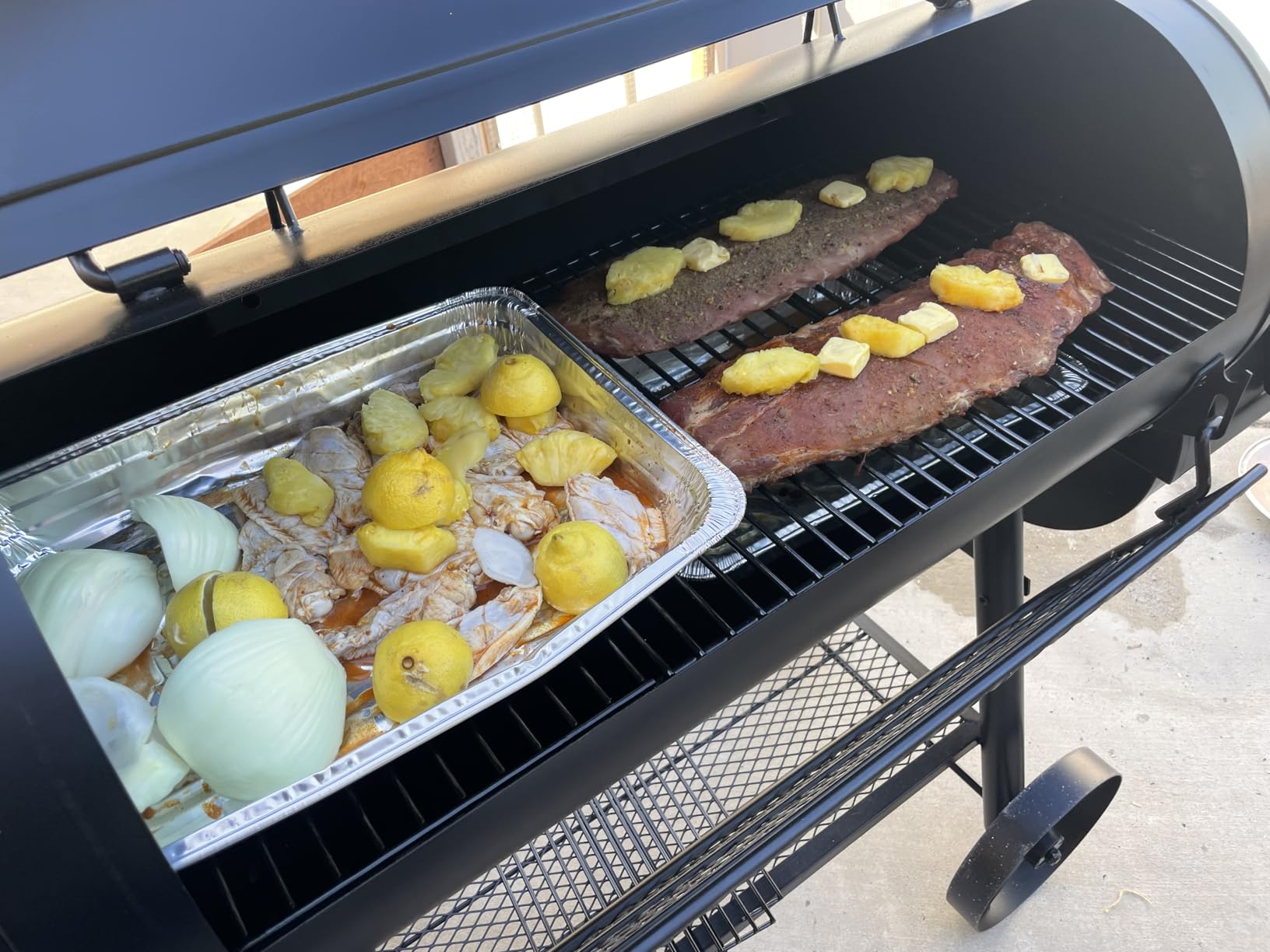 Sophia & William Charcoal Grills with Smoker Large 941 SQ.IN. Cooking Area, Outdoor Barrel Offset Smoker Grills Heavy-Duty customer photo 1