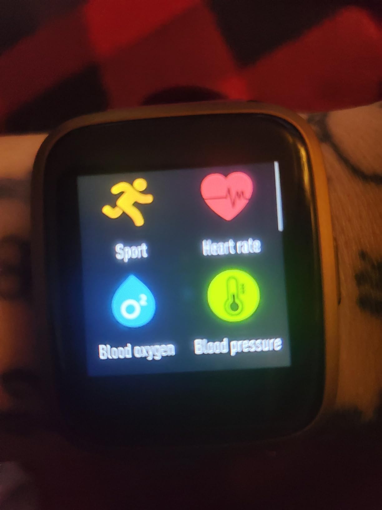 Fitness Tracker Watch with Heart Rate Monitor, Activity Tracker with Pedometer, Sleep Monitor, Calories & Step Counter, IP68 Waterproof Smart Watches for Women Men Fitness Watch for Sports customer photo 1