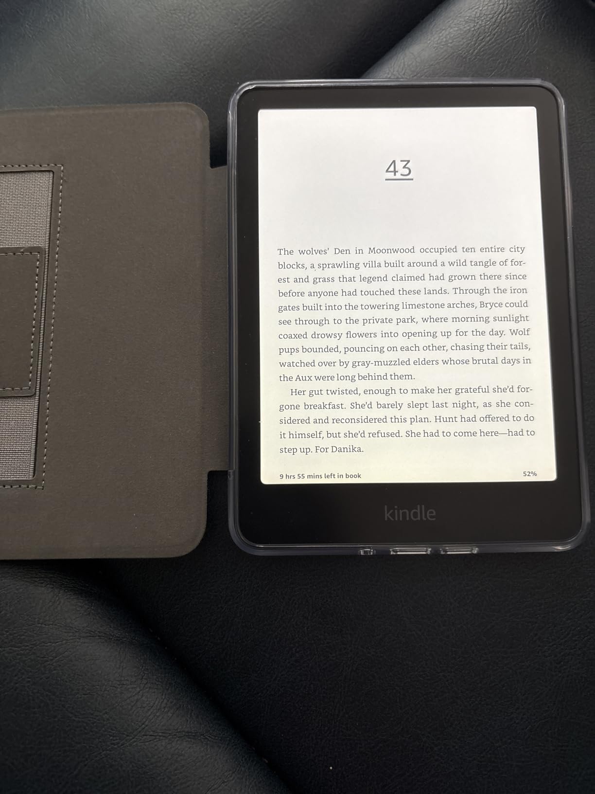 Amazon Kindle Paperwhite Kids 16GB (newest model) - larger 7