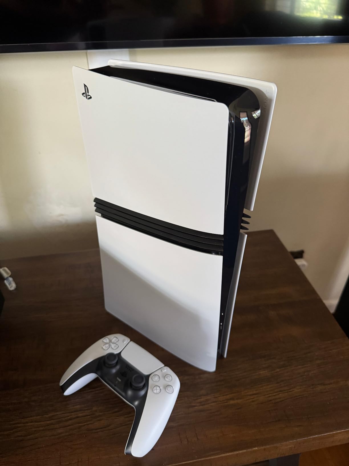 PlayStation®5 Digital Edition (slim) customer photo 1