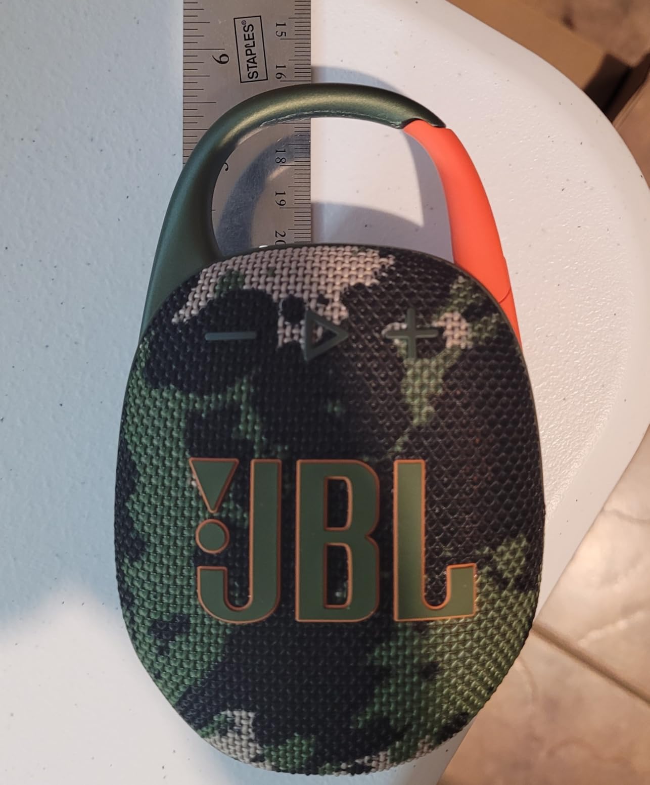 JBL Clip 5 - Ultra-Portable, Waterproof & Dustproof Bluetooth Speaker, Big JBL Pro Sound with Punchy bass, Integrated Carabiner, Up to 12 Hours of Play, Made in Part with Recycled Materials (Black) customer photo 1