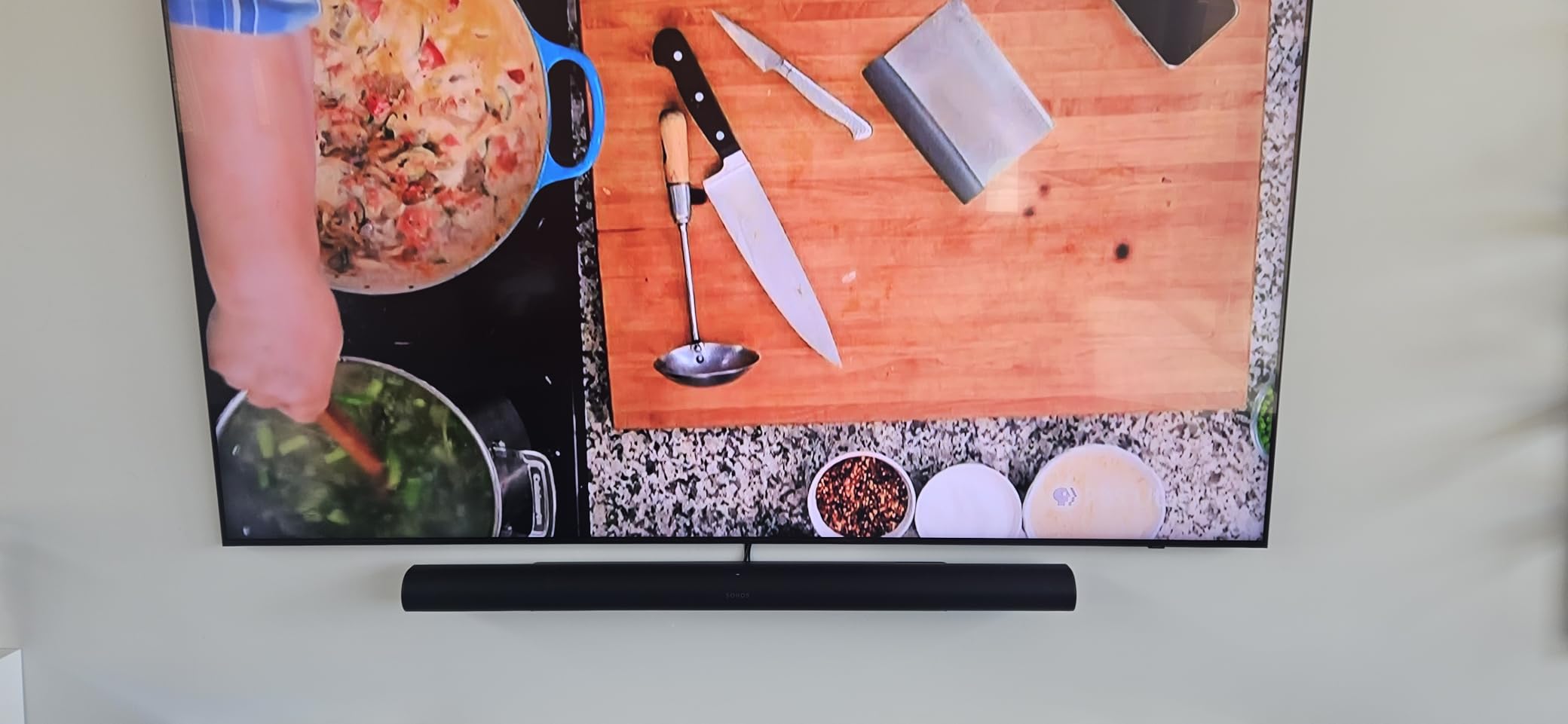 Sonos Arc Ultra Soundbar with Dolby Atmos and Voice Control - 9.1.4 Surround Sound for TV and Music - Black customer photo 1
