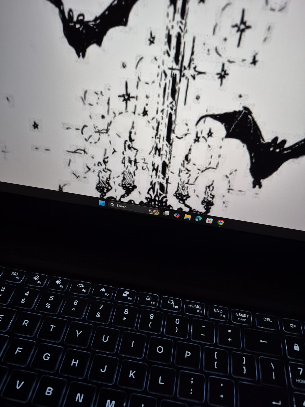 Alienware 16 Aurora Laptop AC16250-16-inch 16:10 WQXGA Display, Intel Core 7-240H Series 2, 16GB DDR5 RAM, 1TB SSD, NVIDIA GeForce RTX 5060 8GB GDDR7, Windows 11 Home, Onsite Service - Blue customer photo 1