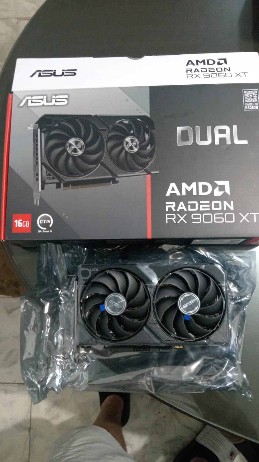 ASUS Dual Radeon RX 9060 XT 16GB GDDR6 Graphics Card (PCIe 5.0, HDMI 2.1b, DisplayPort 2.1a) customer photo 1