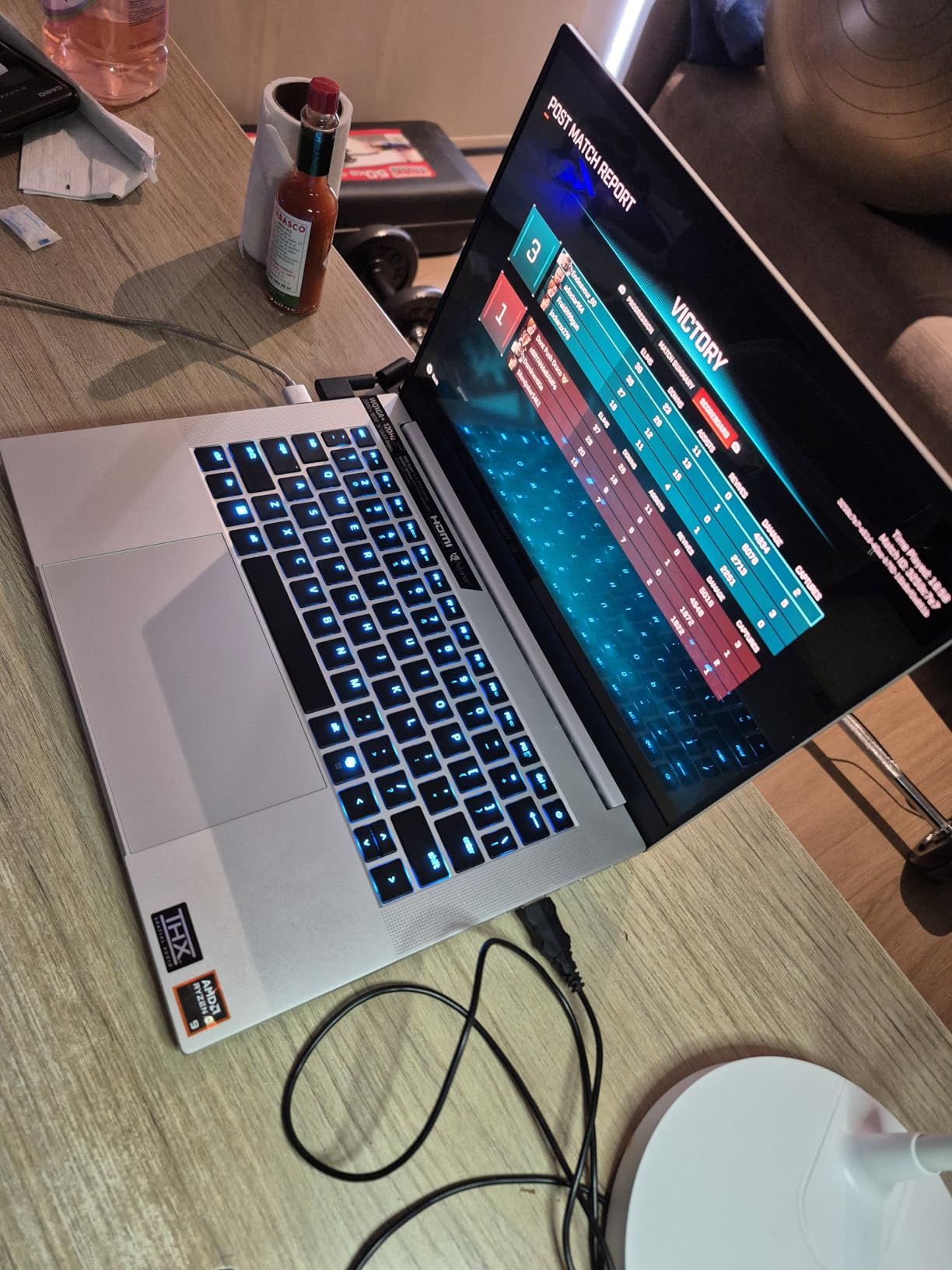 Razer Blade 14 (2025) Gaming Laptop: NVIDIA GeForce RTX 5060 - AMD Ryzen AI 9 365 CPU - 3K 120Hz OLED Display - 16GB LPDDR5X RAM - 1TB SSD - Thin & Lightweight - Chroma RGB - Windows - Black customer photo 2