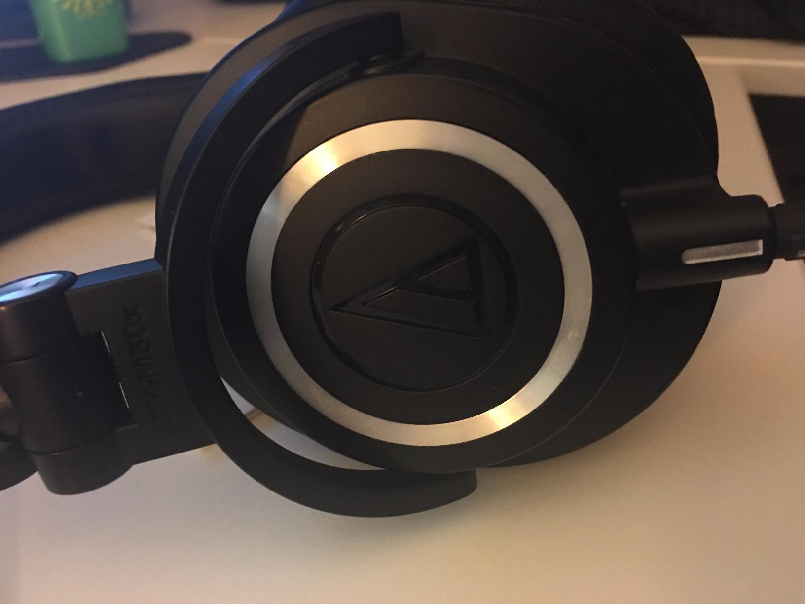 Audio-Technica ATH-M50X Professional Studio Monitor Headphones, Black, Professional Grade, Critically Acclaimed, with Detachable Cable Customer Review Audio-Technica ATH-M50X Professional Studio Monitor Headphones, Black, Professional Grade, Critically Acclaimed, with Detachable Cable - Customer Photo 2