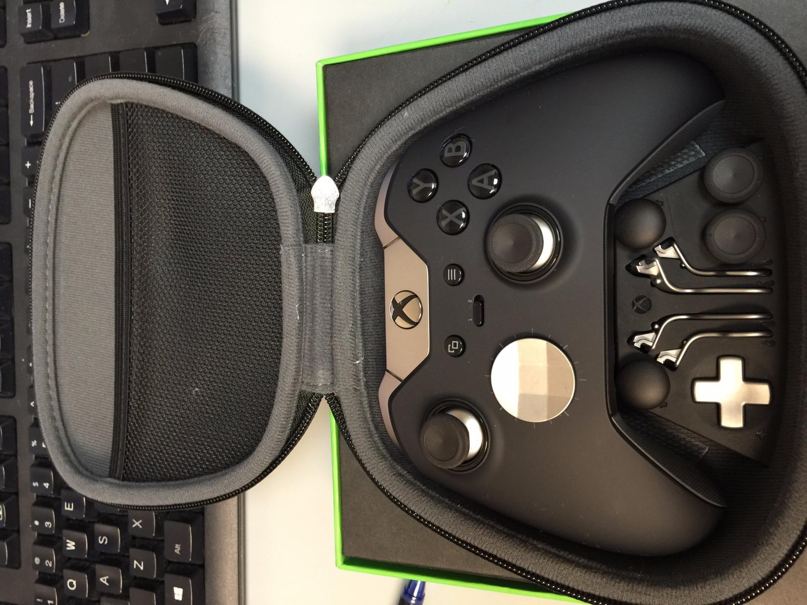 Xbox Elite Wireless Controller Customer Review Xbox Elite Wireless Controller - Customer Photo 1