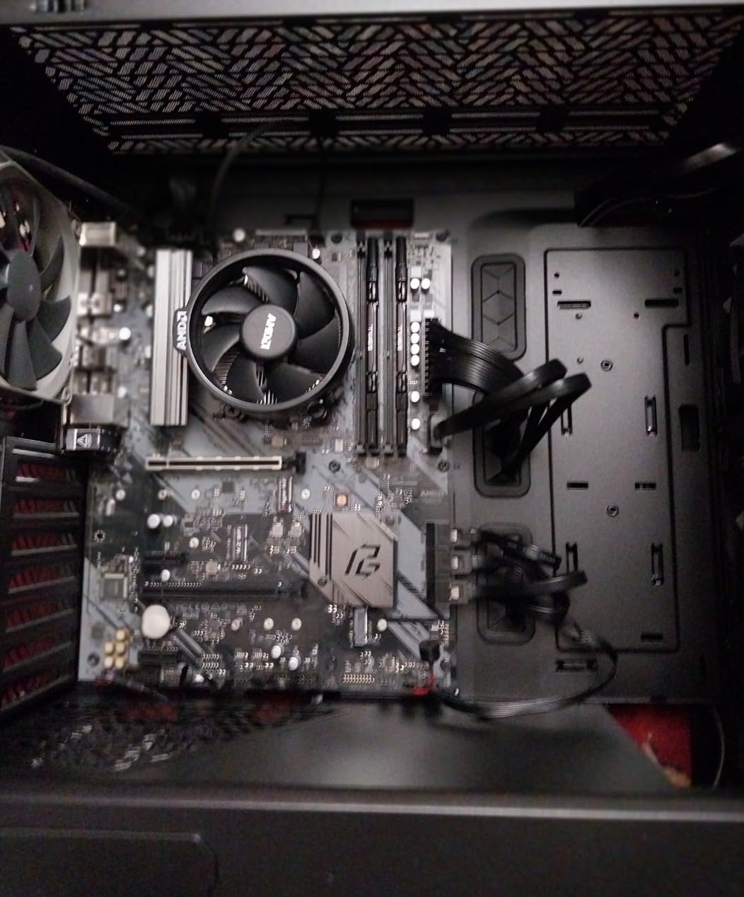 Noctua NF-P12 redux-1700 PWM, High Performance Cooling Fan, 4-Pin, 1700 RPM (120mm, Grey) - Customer Photo 2
