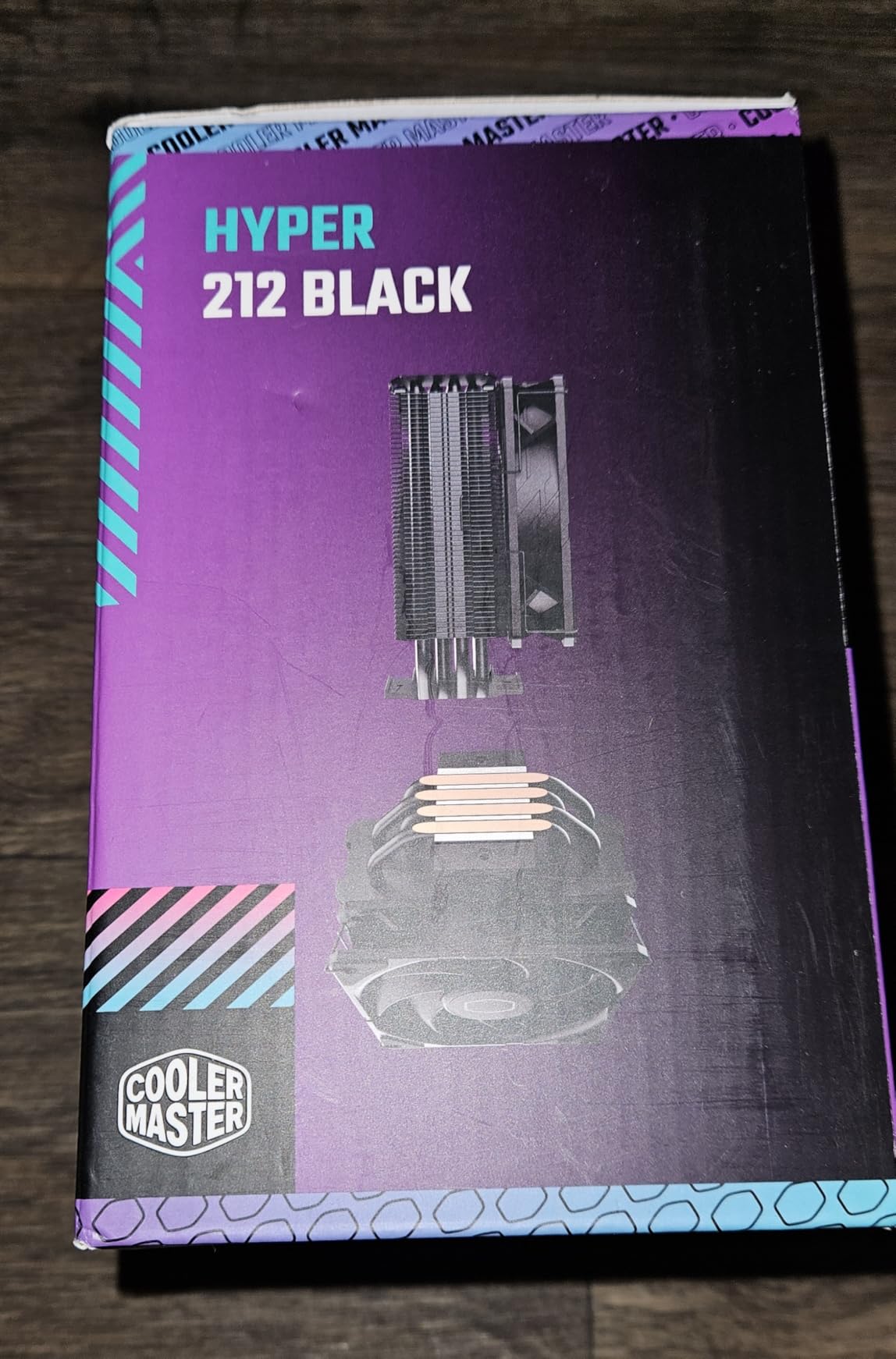 Cooler Master Hyper 212 Black CPU Cooler, SickleFlow 120 Edge PWM Fan, Aluminum Top Cover, 4 Copper Heat Pipes, 152mm Tall, AMD Ryzen AM5/AM4, Intel LGA 1851/1700/1200 Brackets - Customer Photo 1