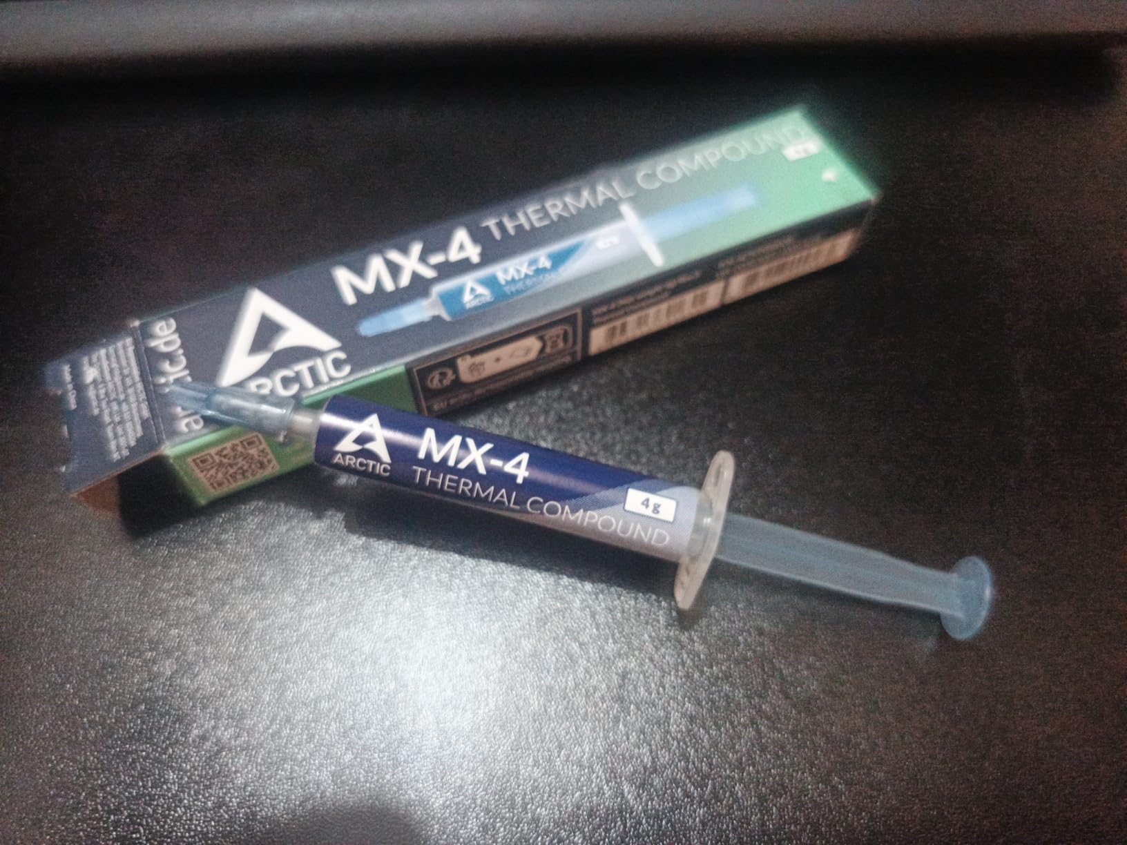 ARCTIC MX-4 (4 g) - Premium Performance Thermal Paste for All Processors (CPU, GPU - PC), Very high Thermal Conductivity, Long Durability, Safe Application, Non-Conductive - Customer Photo 2