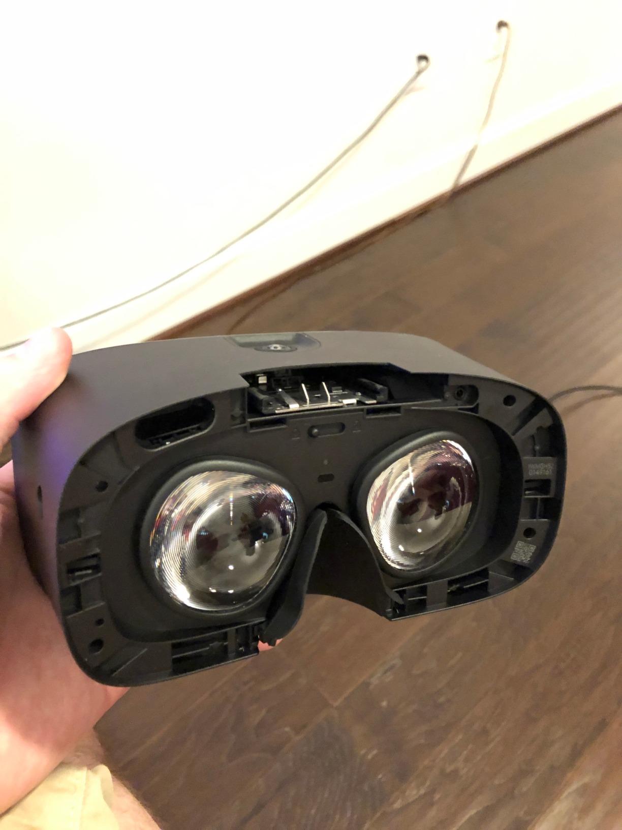 Oculus Rift S PC-Powered VR Gaming Headset - Customer Photo 1