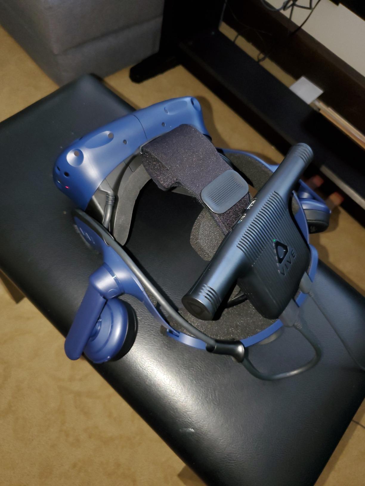 HTC Vive Pro Eye Virtual Reality System - Customer Photo 2
