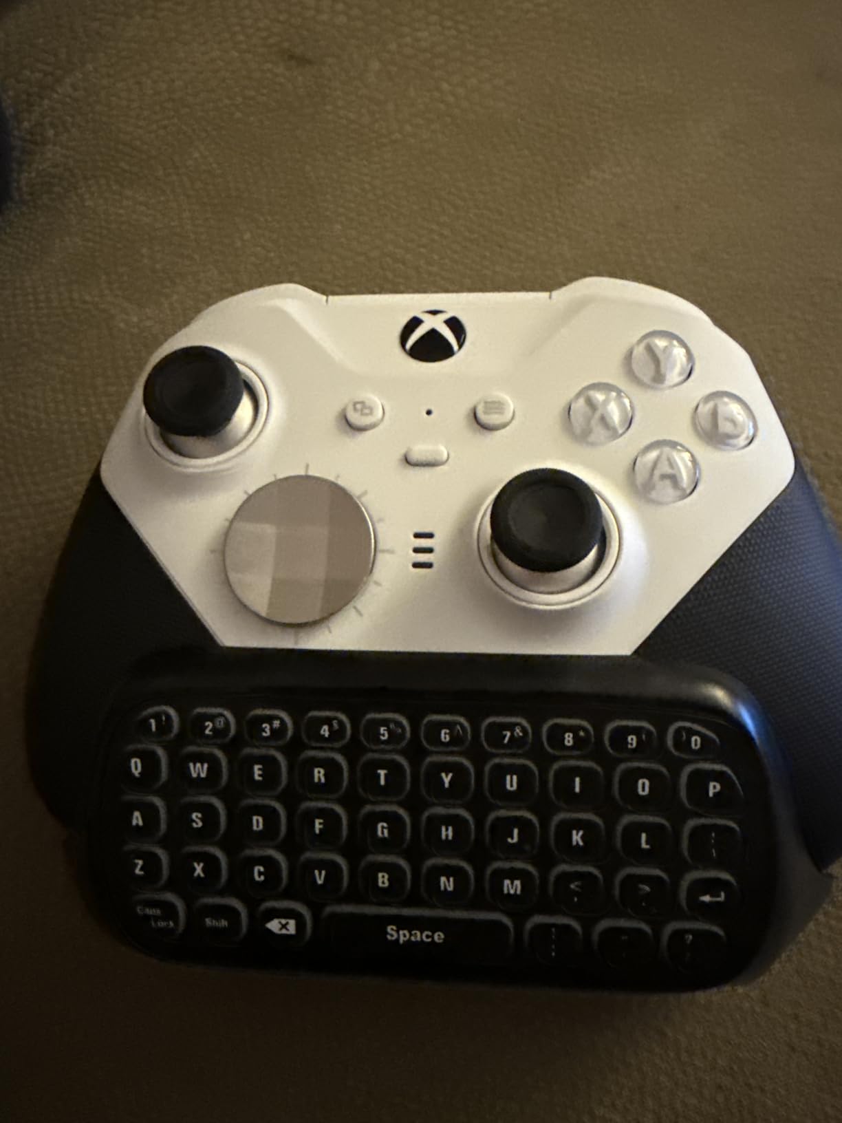 Xbox Elite Series 2 Core Wireless Gaming Controller – Black – Xbox Series X|S, Xbox One, Windows PC, Android, and iOS Customer Review Xbox Elite Series 2 Core Wireless Gaming Controller – Black – Xbox Series X|S, Xbox One, Windows PC, Android, and iOS - Customer Photo 1