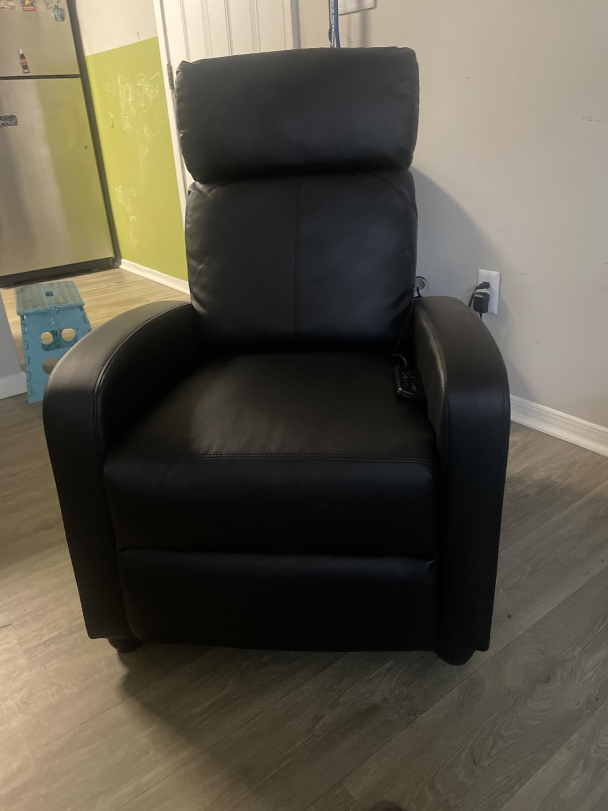 BestMassage Recliner Chair with 2 Point Massage Function, Black, with Lumbar Support, Adjustable Push Back, Wide Armrests, Footrest & Padded Seat, Easy Assembly, for Living Room, Home Theatre customer photo 1