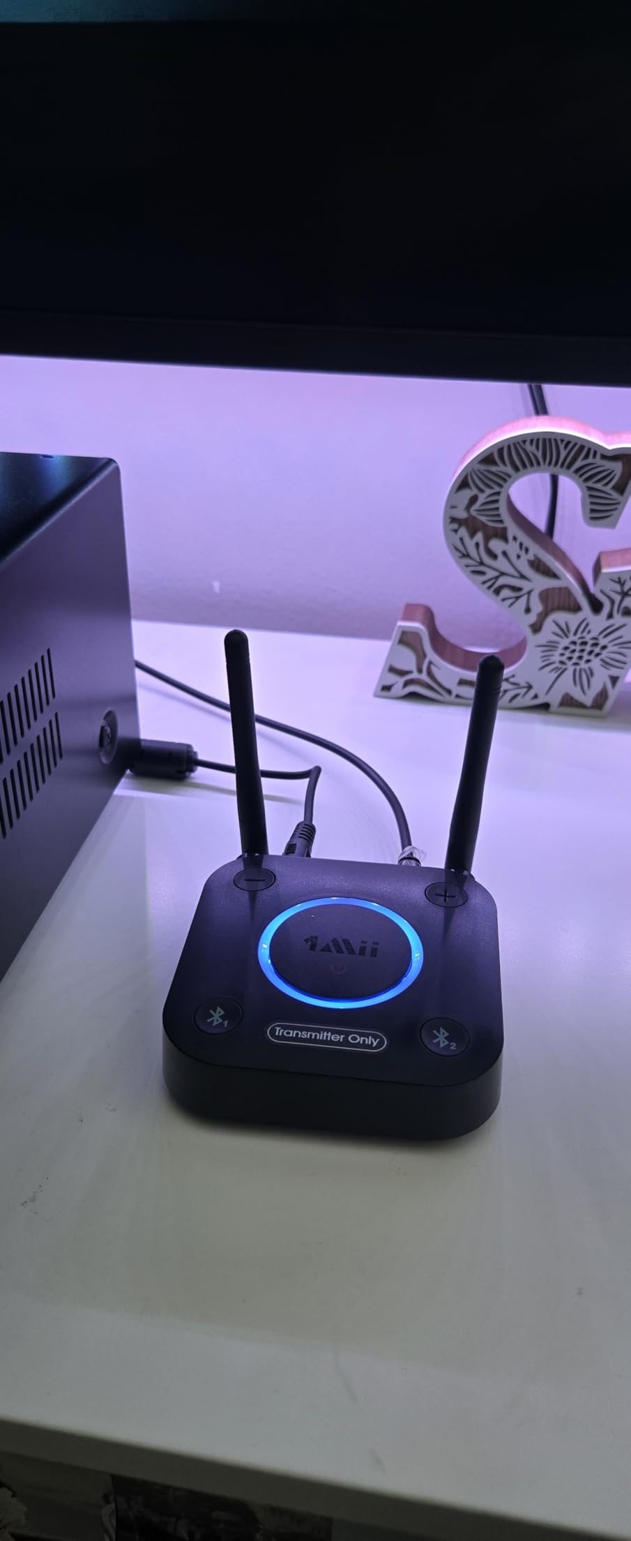 1Mii B06TX Bluetooth 5.2 Transmitter for TV to Wireless Headphone/Speaker, Bluetooth Adapter for TV w/Volume Control, AUX/RCA/Optical/Coaxial Audio Inputs, Plug n Play, aptX Low Latency & HD Customer Review 1Mii B06TX Bluetooth 5.2 Transmitter for TV to Wireless Headphone/Speaker, Bluetooth Adapter for TV w/Volume Control, AUX/RCA/Optical/Coaxial Audio Inputs, Plug n Play, aptX Low Latency & HD - Customer Photo 2