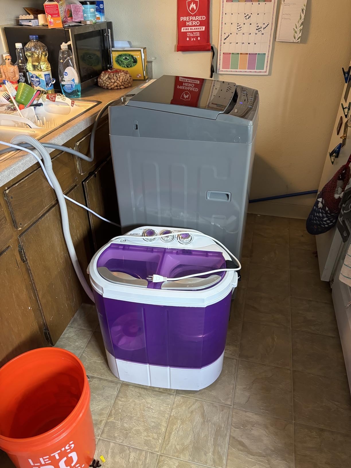 Comfee Portable Washing Machine, 0.9 cu.ft Compact Washer With LED Display, 5 Wash Cycles, 2 Built-in Rollers, Space Saving Full-Automatic Washer Customer Review Comfee Portable Washing Machine, 0.9 cu.ft Compact Washer With LED Display, 5 Wash Cycles, 2 Built-in Rollers, Space Saving Full-Automatic Washer - Customer Photo 2