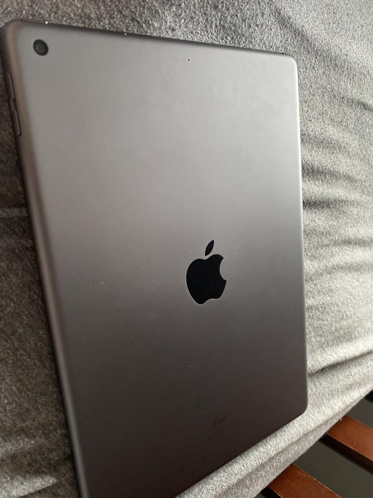 Apple iPad (10.2-inch, Wi-Fi, 128GB, 8th Generation)- Space Gray (Renewed) Customer Review Apple iPad (10.2-inch, Wi-Fi, 128GB, 8th Generation)- Space Gray (Renewed) - Customer Photo 1