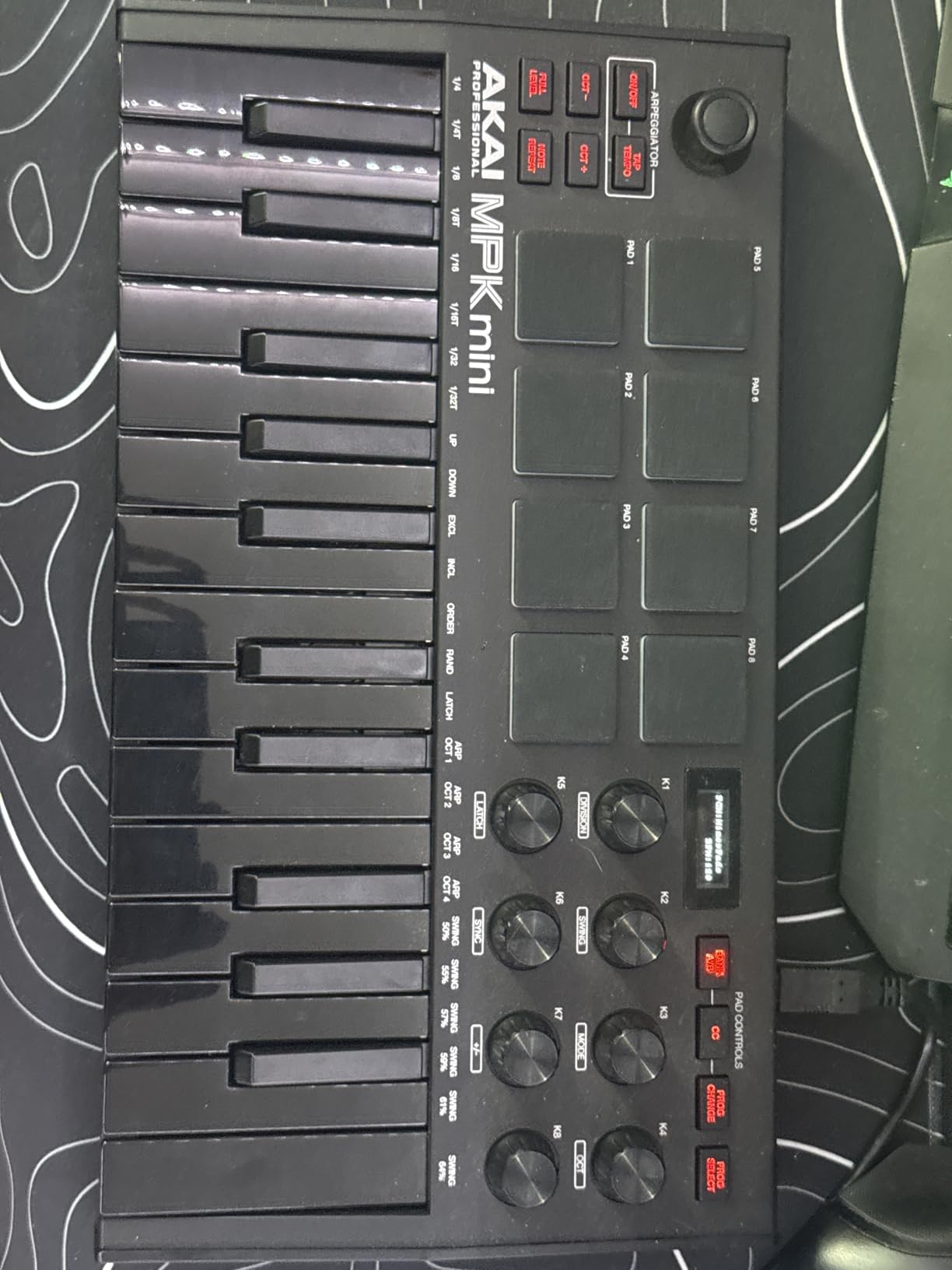 Akai Professional MPK Mini MK3-25 Key USB MIDI Keyboard Controller With 8 Backlit Drum Pads, 8 Knobs, Music Production Software and Native Instruments Sound Package (NKS Integration), Grey - Customer Photo 1