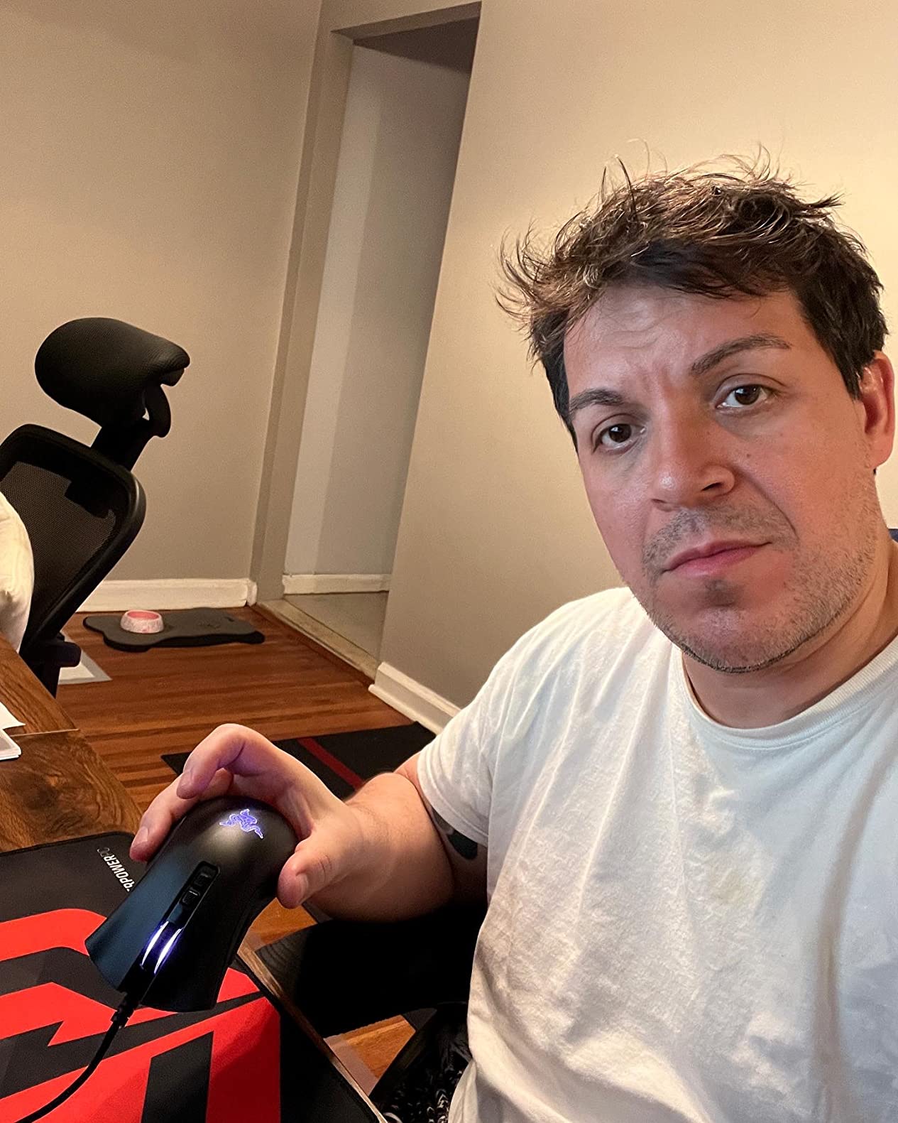 Razer DeathAdder V2 X HyperSpeed: Award-Winning Ergonomic Design - Ultra-Fast Wireless - 235hr Battery Life - 7 Programmable Buttons - Gen 2 Mechanical Switches - 5G 14K DPI Optical Sensor Customer Review Razer DeathAdder V2 X HyperSpeed: Award-Winning Ergonomic Design - Ultra-Fast Wireless - 235hr Battery Life - 7 Programmable Buttons - Gen 2 Mechanical Switches - 5G 14K DPI Optical Sensor - Customer Photo 2